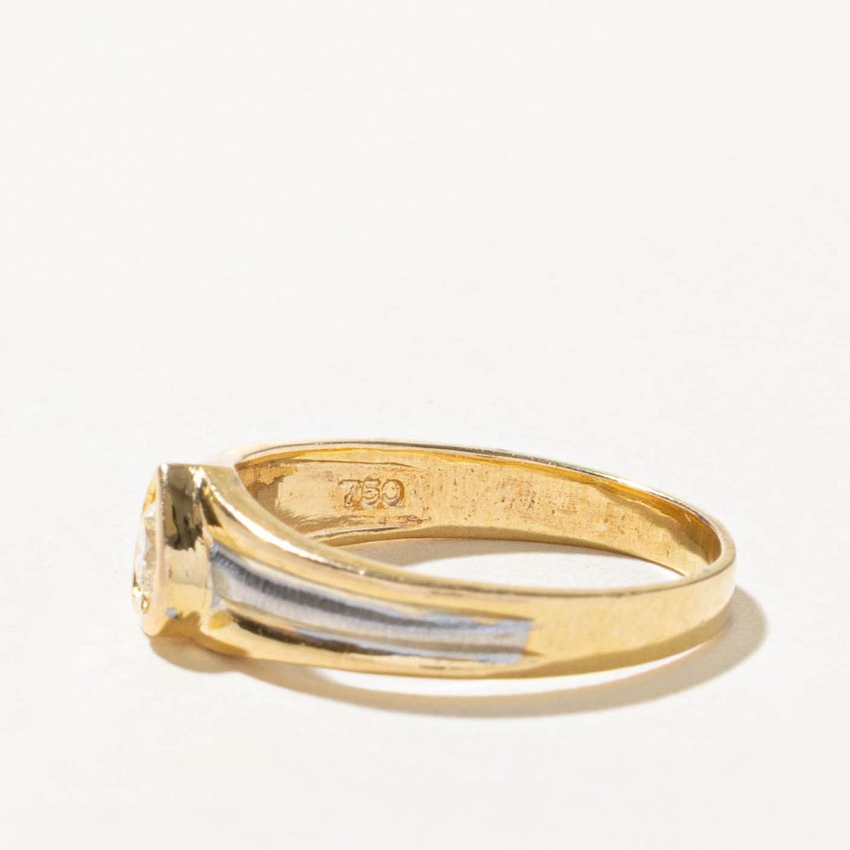 18k Two Tone Solitaire Diamond Grooved Heart Ring | 0.32ct VS2 F/G | SZ 8.25