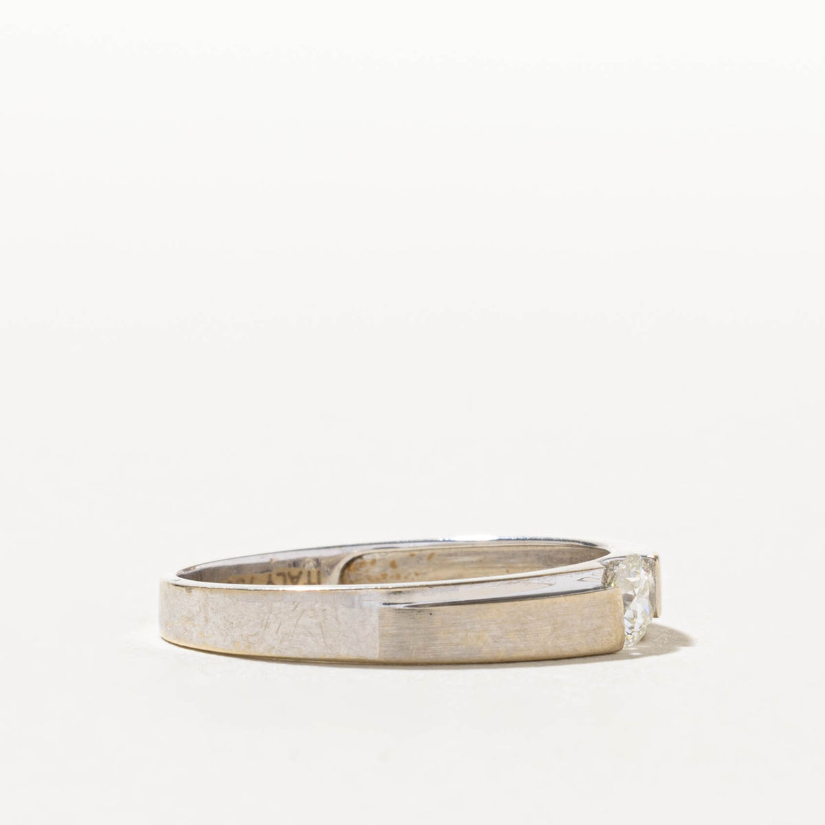 18k Solitaire Diamond Matte Grooved Ring | 0.25ct | SZ 8