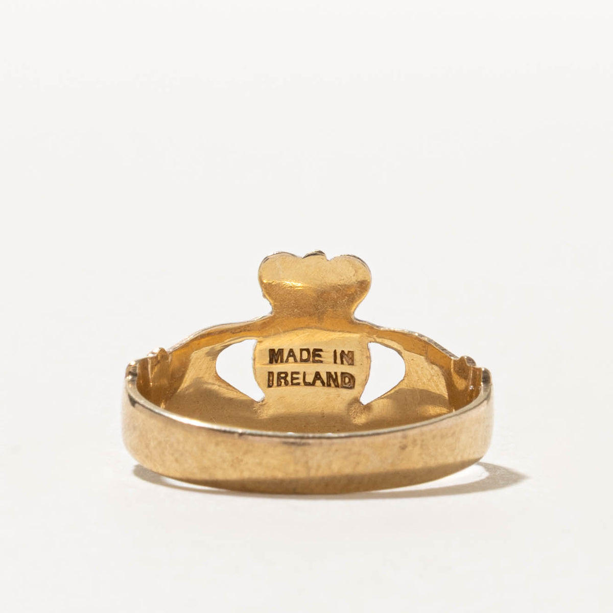9k Yellow Gold Claddagh Ring | SZ 5.5