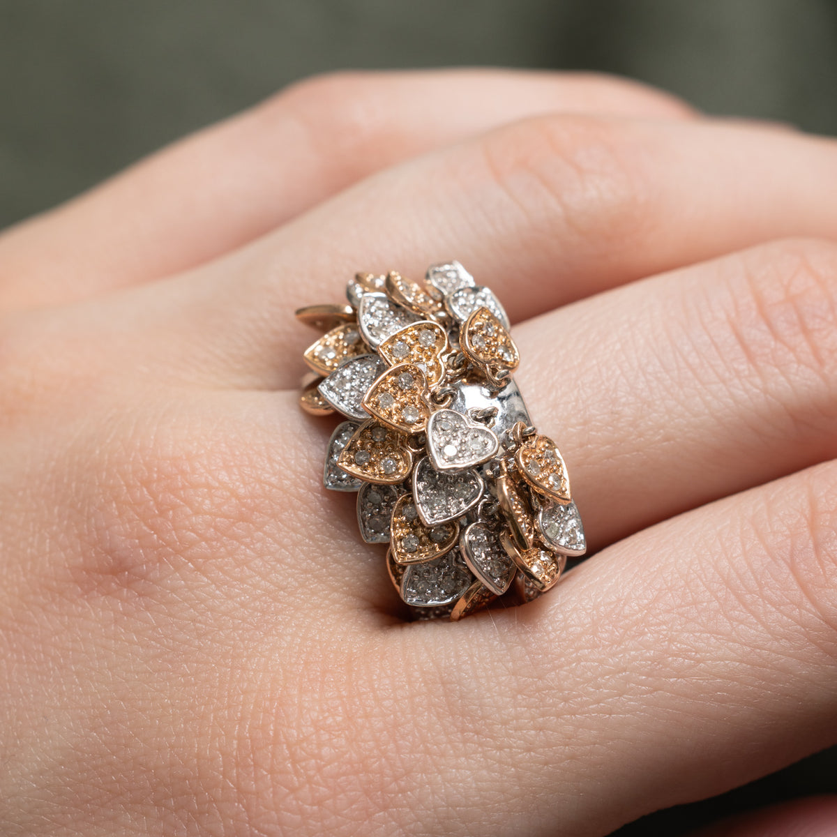 14k Two Tone Diamond Cluster Heart Charms Cocktail Ring | SZ 6.75