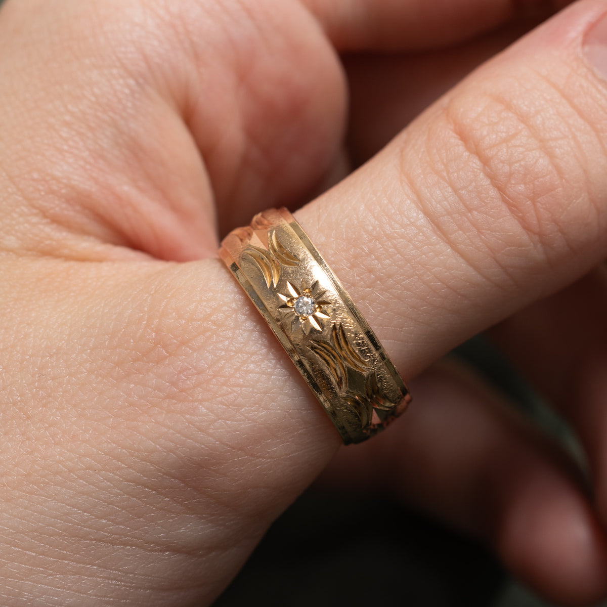 14k Star Set Diamond Engraved Wave Band | 6.5mm | SZ 9