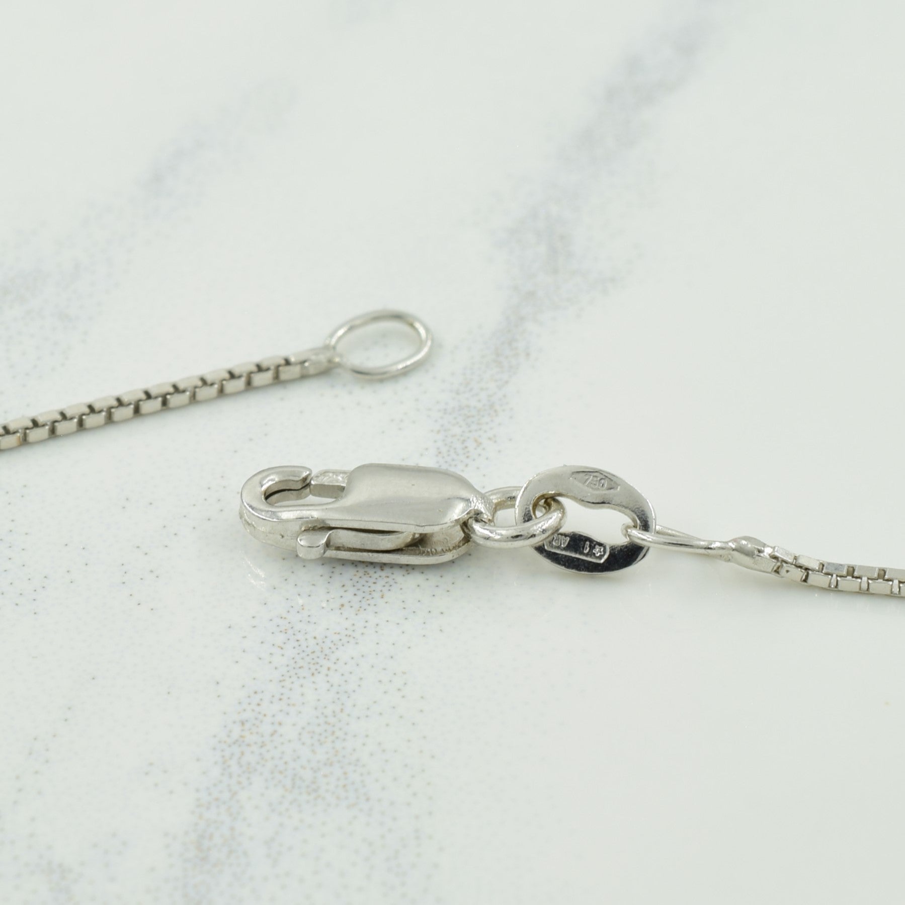 18k White Gold Italian Hallmark Box Chain | 18