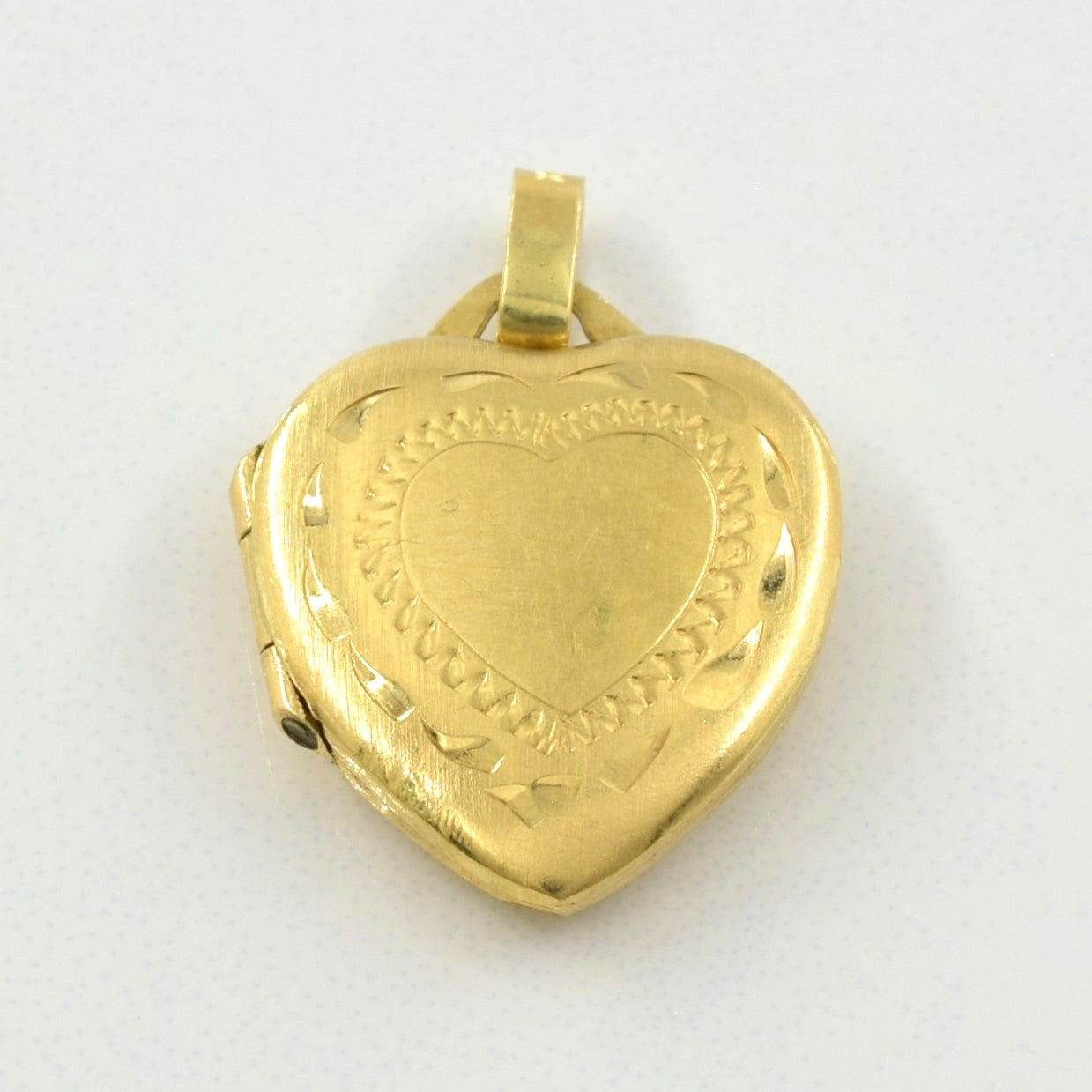 10k Yellow Gold Heart Locket |