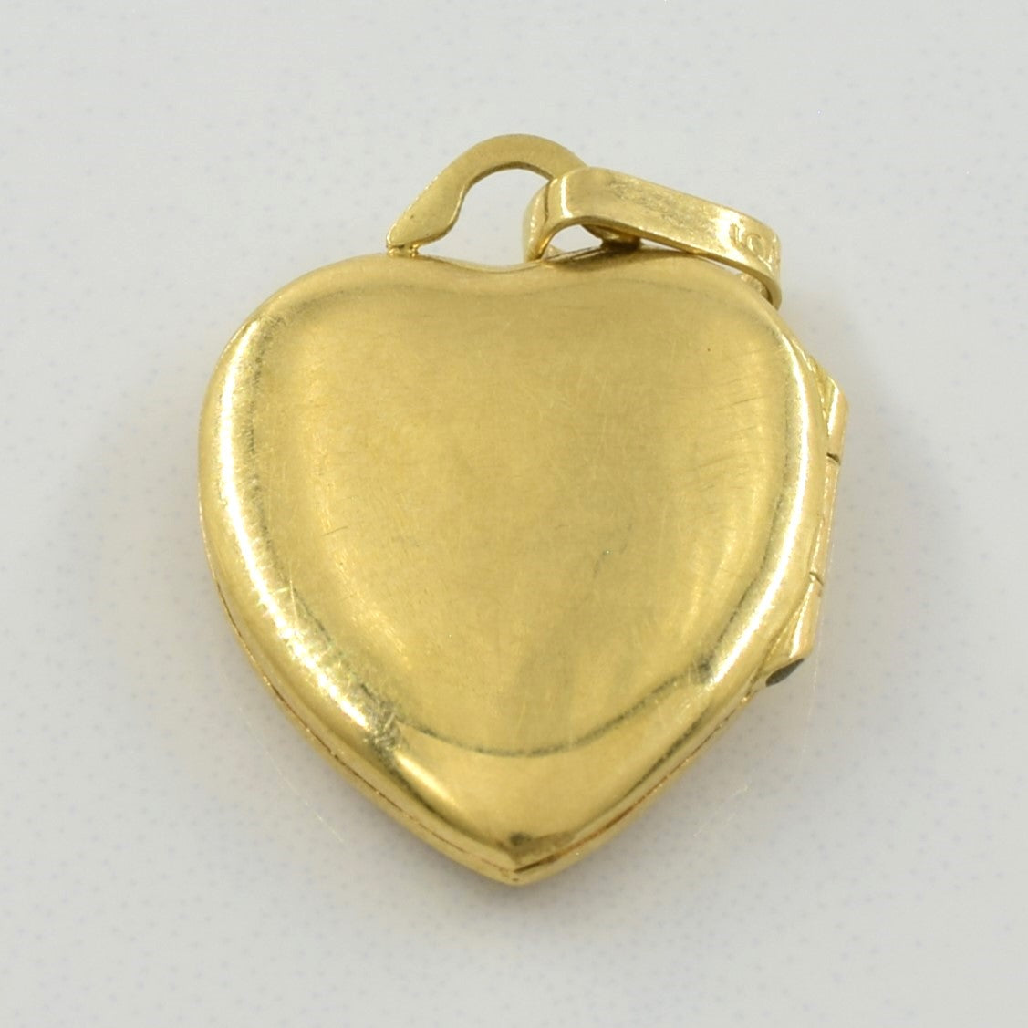 10k Yellow Gold Heart Locket |