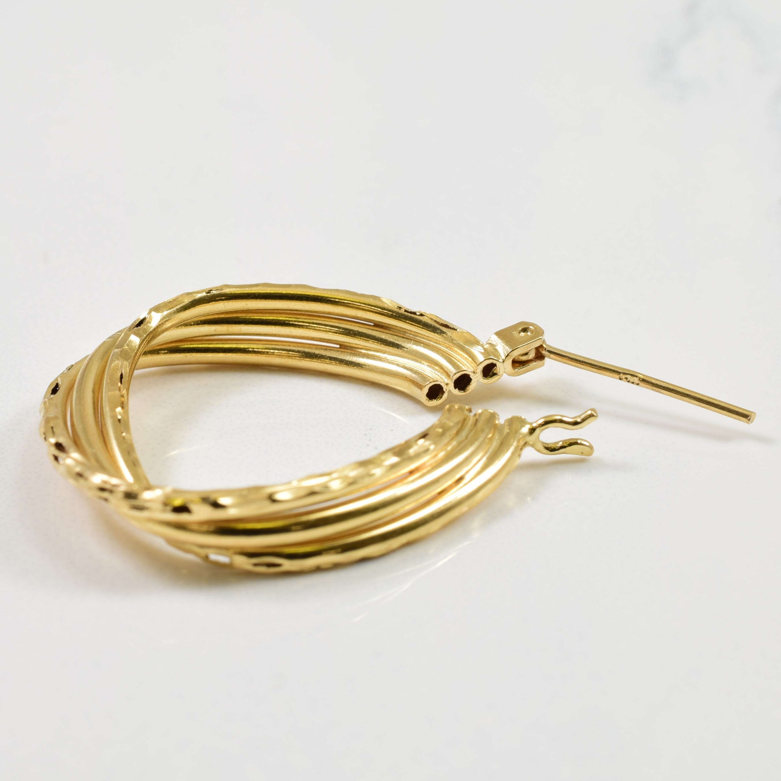 14k Yellow Gold Textured Hoop Earrings |
