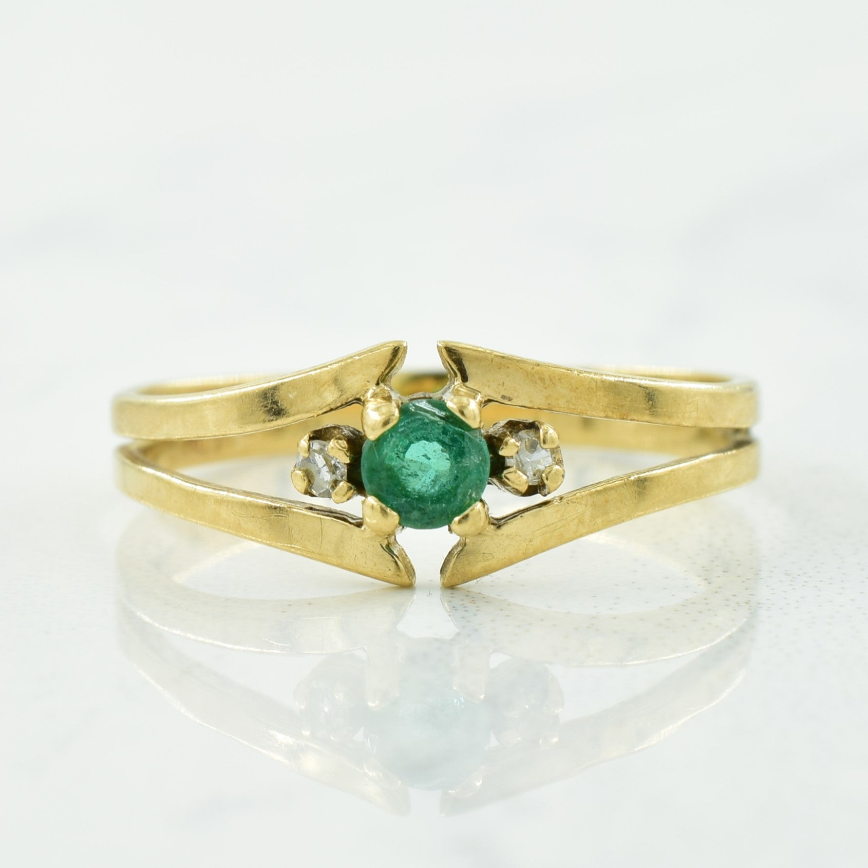 Emerald & Diamond Ring | 0.13ct, 0.02ctw | SZ 4.75 |