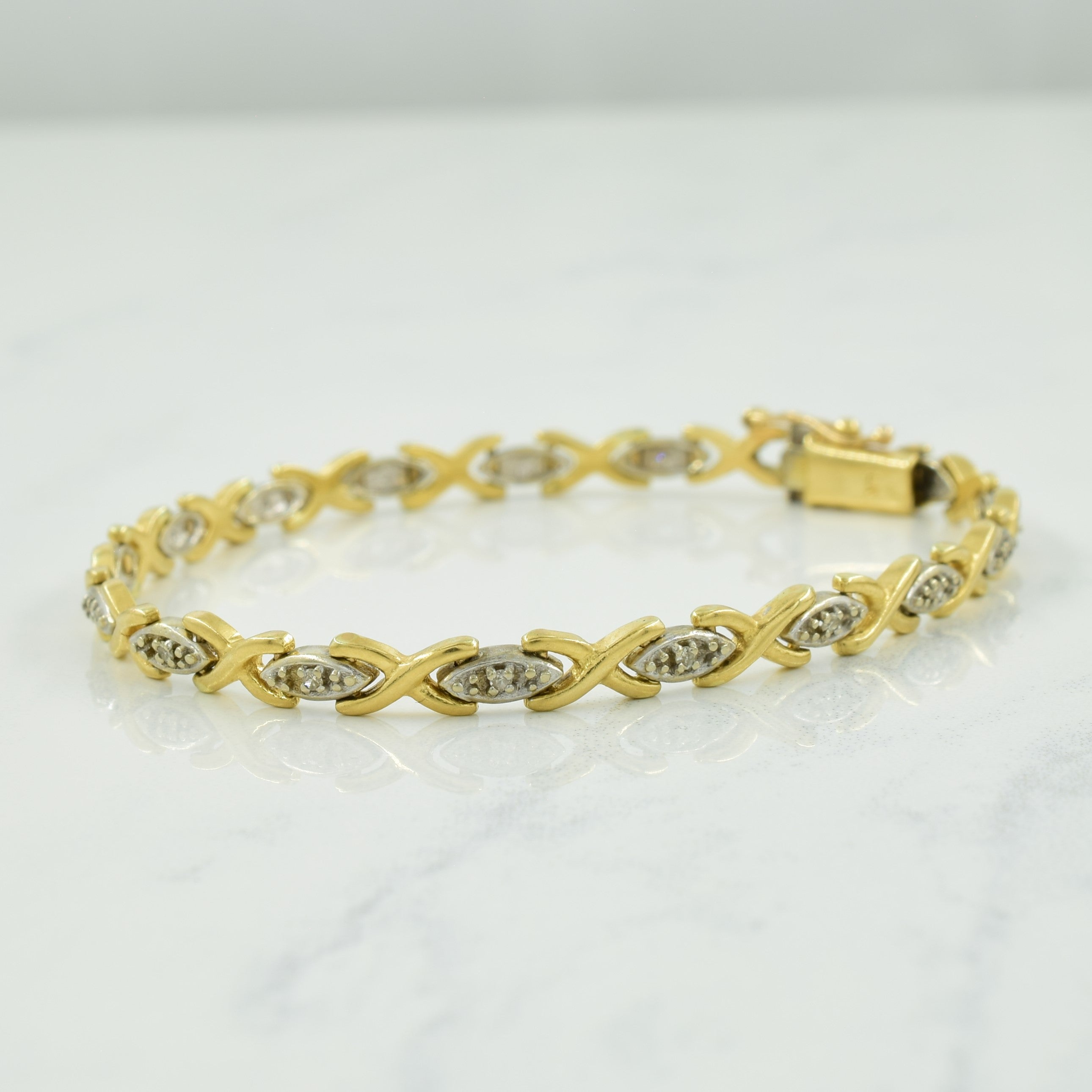 XO Diamond Bracelet | 0.16ctw | 6.75" |
