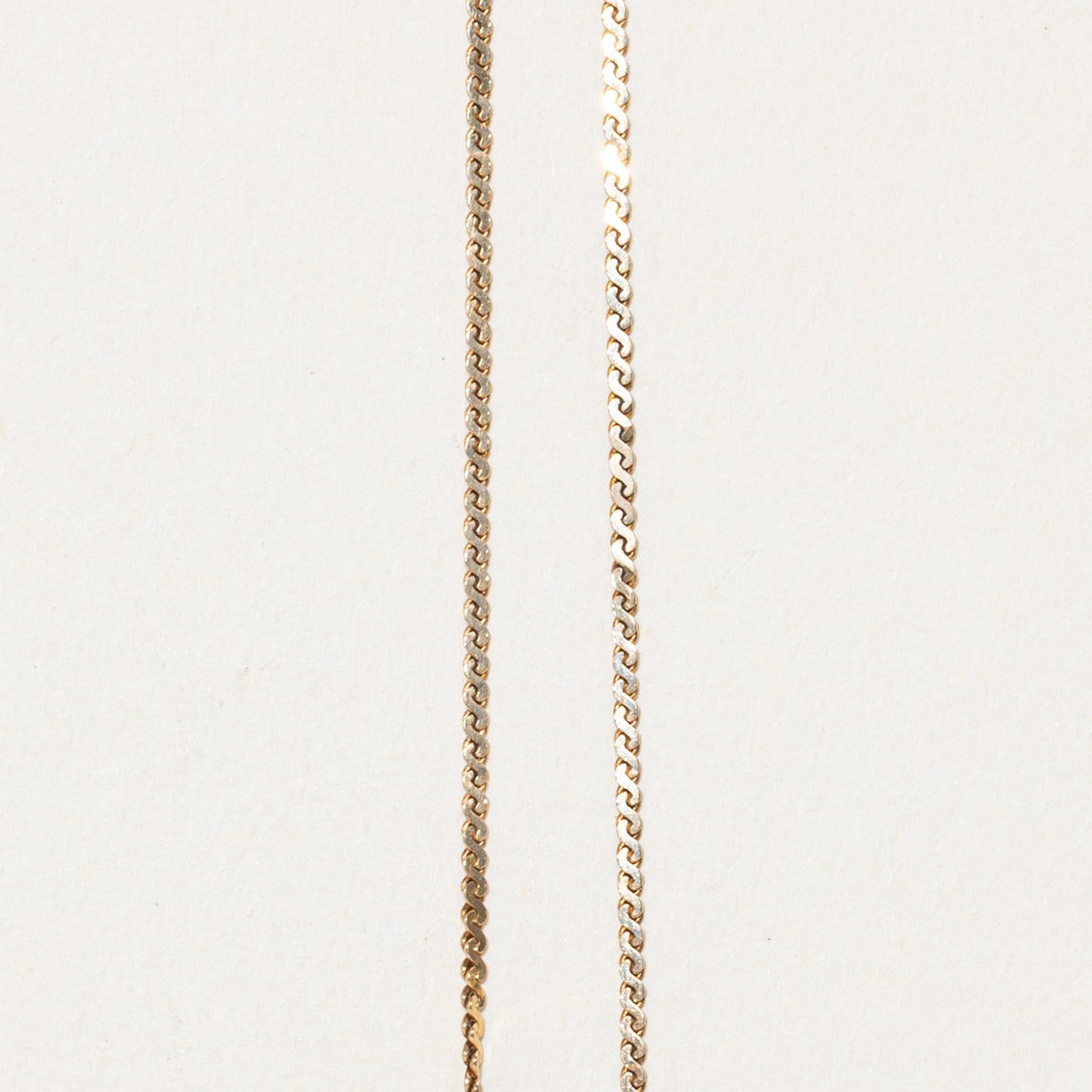 10k Belcher Set Diamond Pendant Necklace | 15"