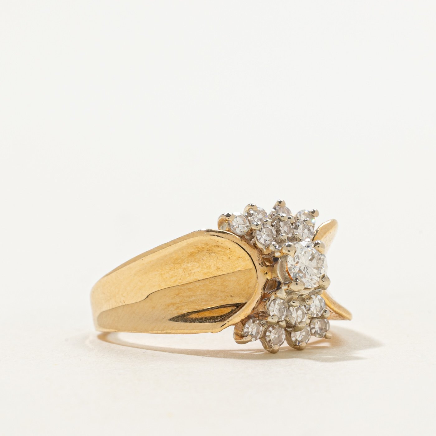14K Ring with .18ct Diamond