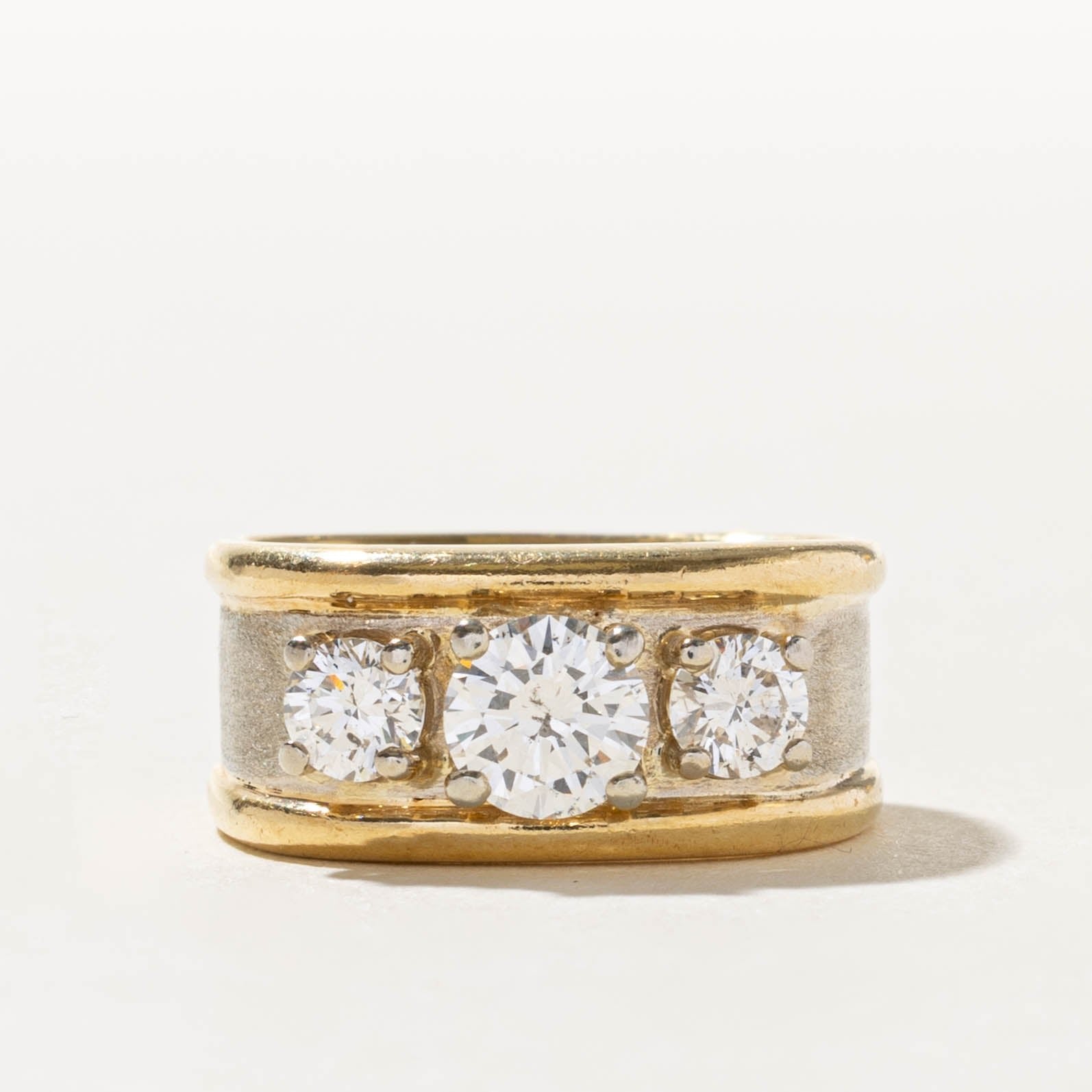 18k Three Stone Diamond Matte & Grooved Ring | 1.04ctw | SZ 5.75