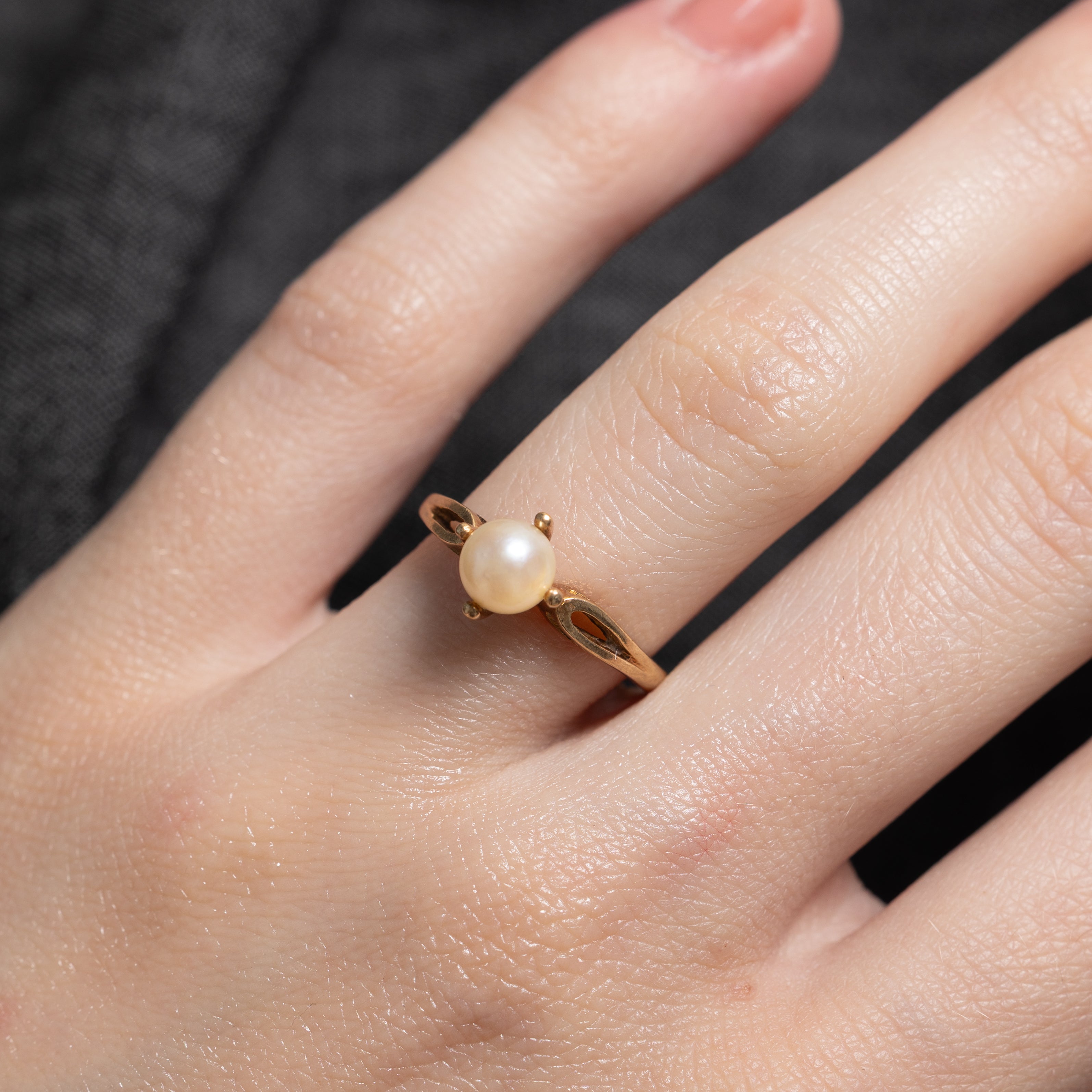 Solitaire Pearl Ring | SZ 5.75
