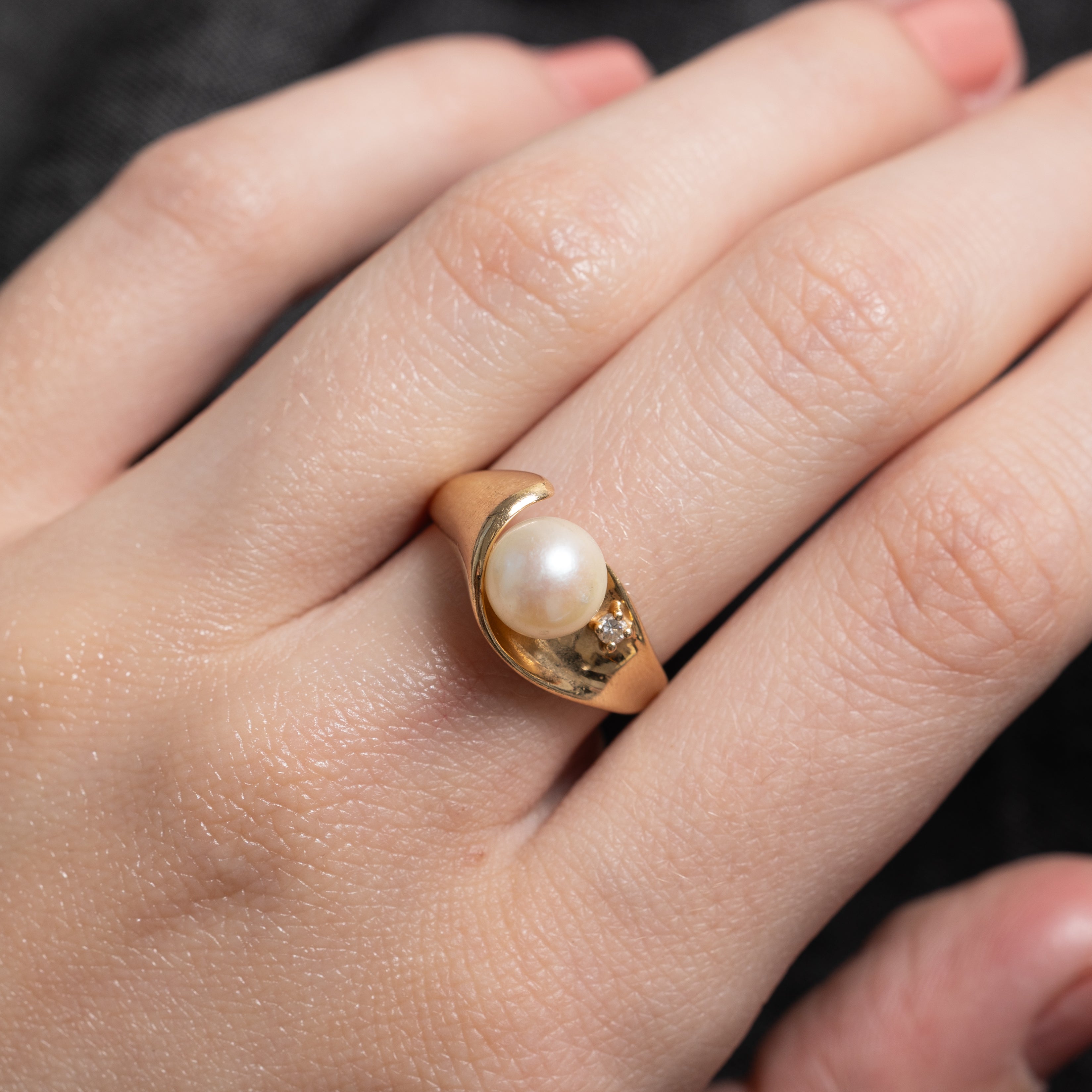 Pearl & Diamond Ring | 0.02ct | SZ 6
