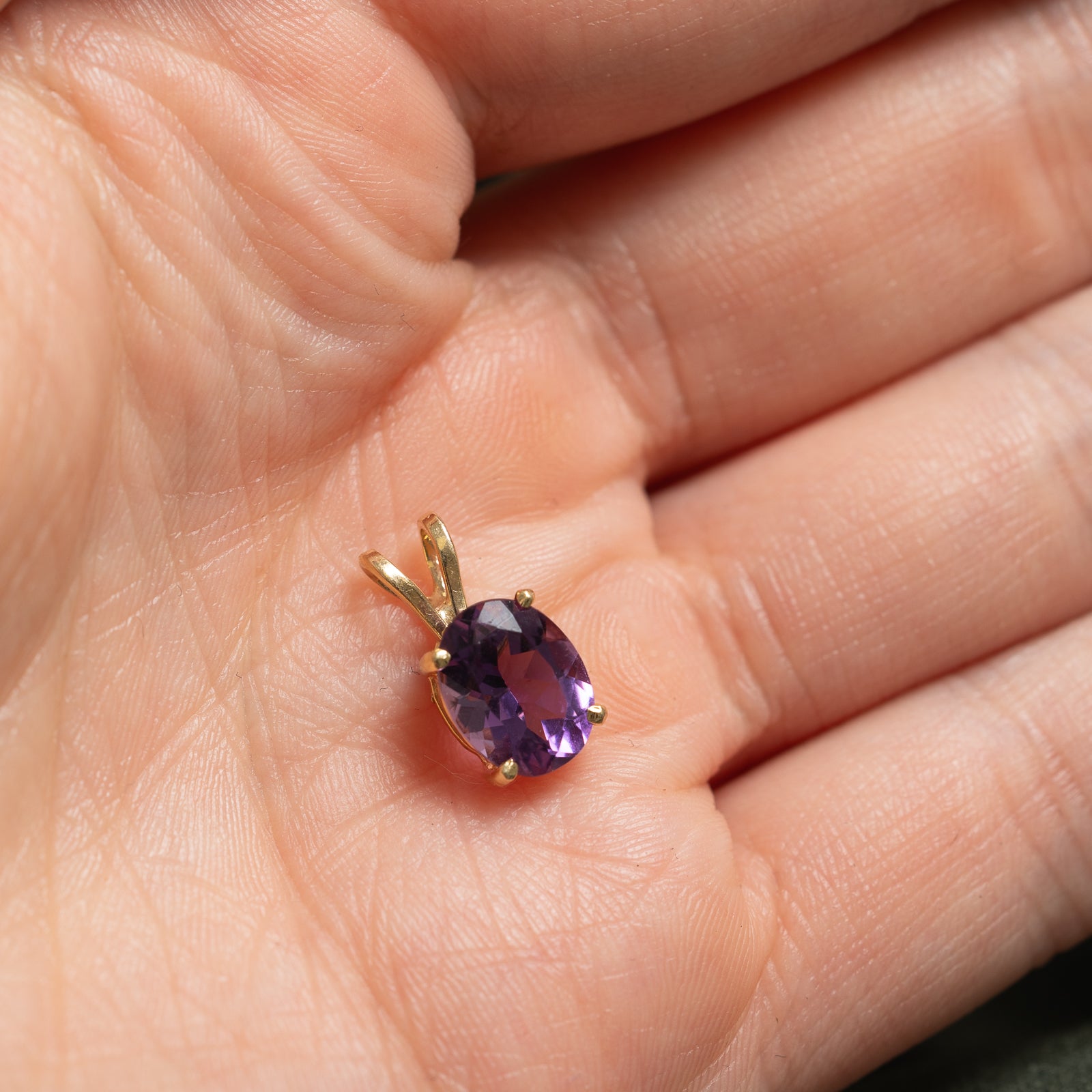 Oval Cut Amethyst Pendant | 1.50ct |