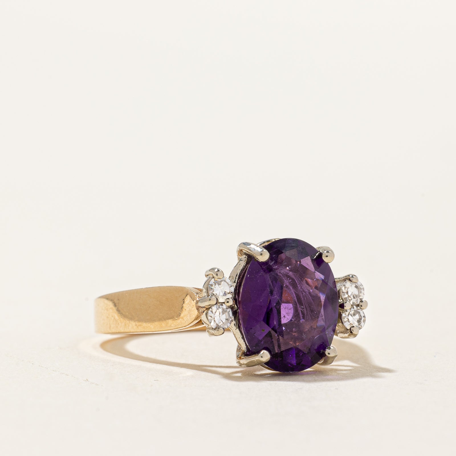 Oval Cut Amethyst & Diamond Ring | 1.80ct, 0.15ctw | SZ 6.25 |