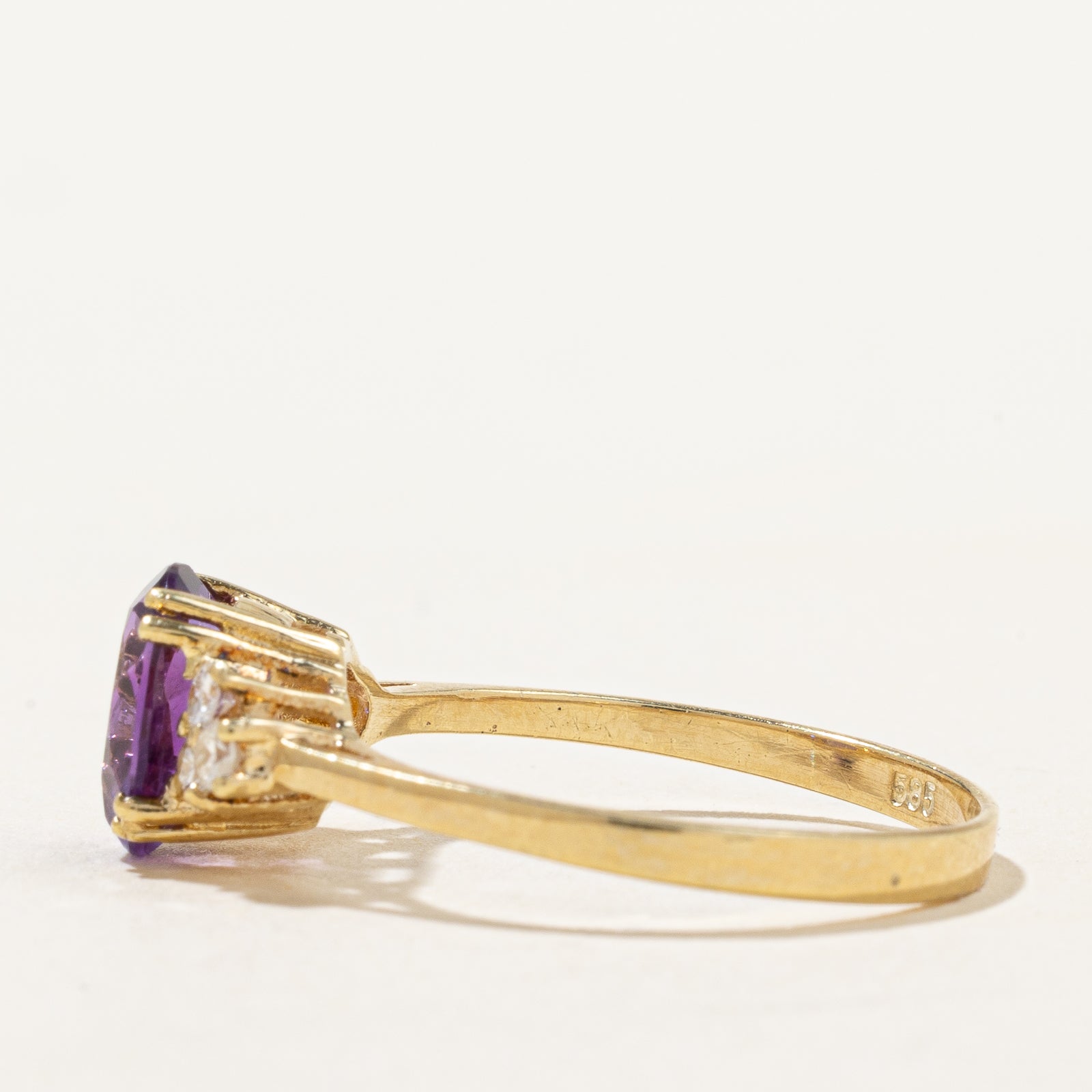 Oval Cut Amethyst & Diamond Ring | 1.00ct, 0.18ctw | SZ 7.25 |