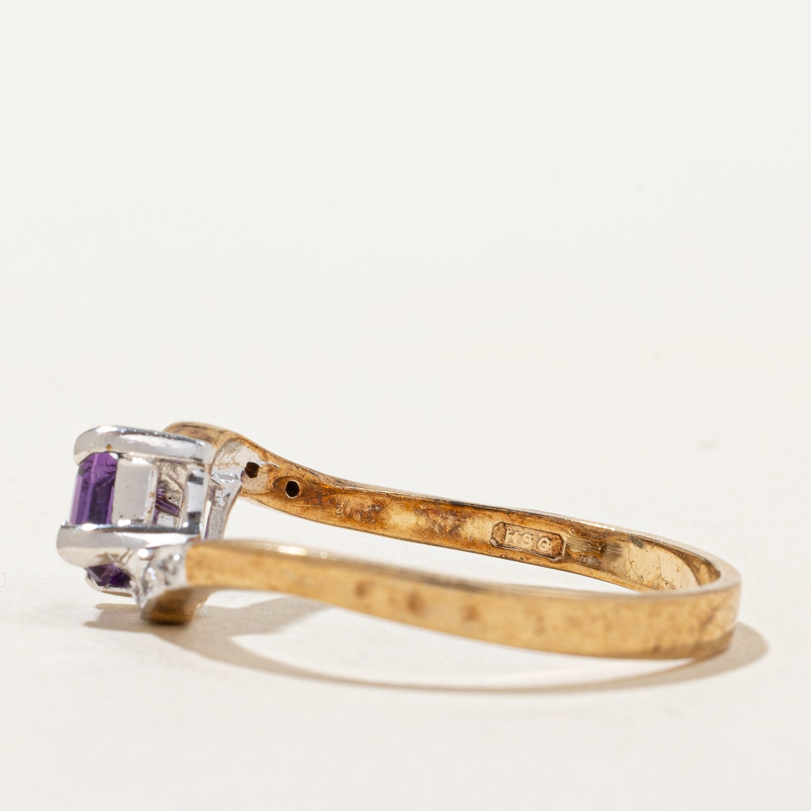 1994 London Amethyst & Diamond Ring | 0.30ct, 0.02ctw | SZ 7.25 |