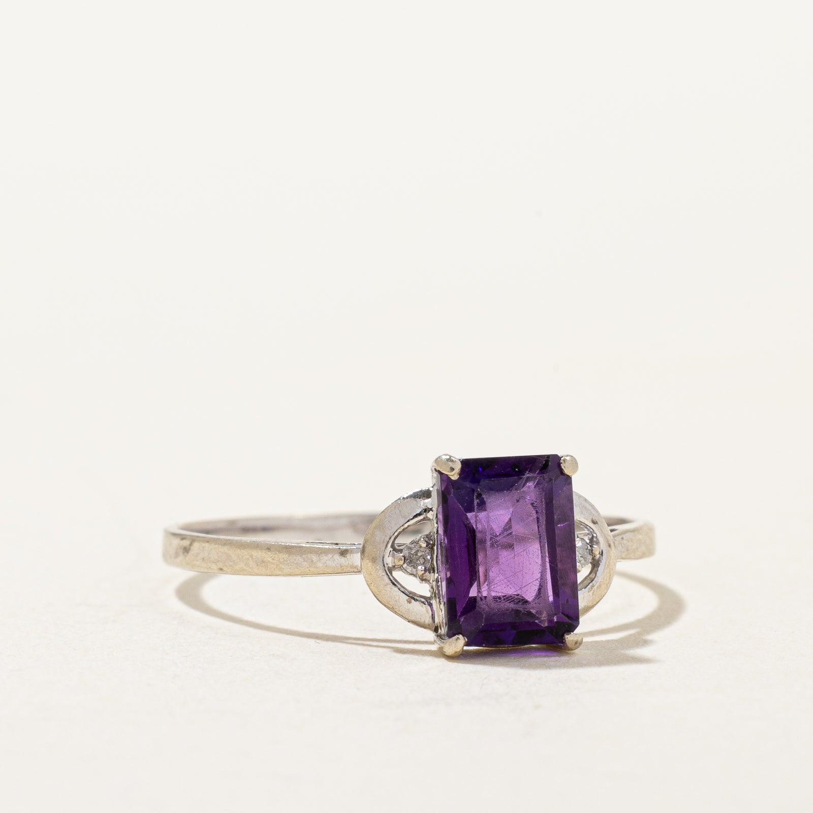 Amethyst & Diamond Ring | 0.85ct, 0.005ctw | SZ 7 |