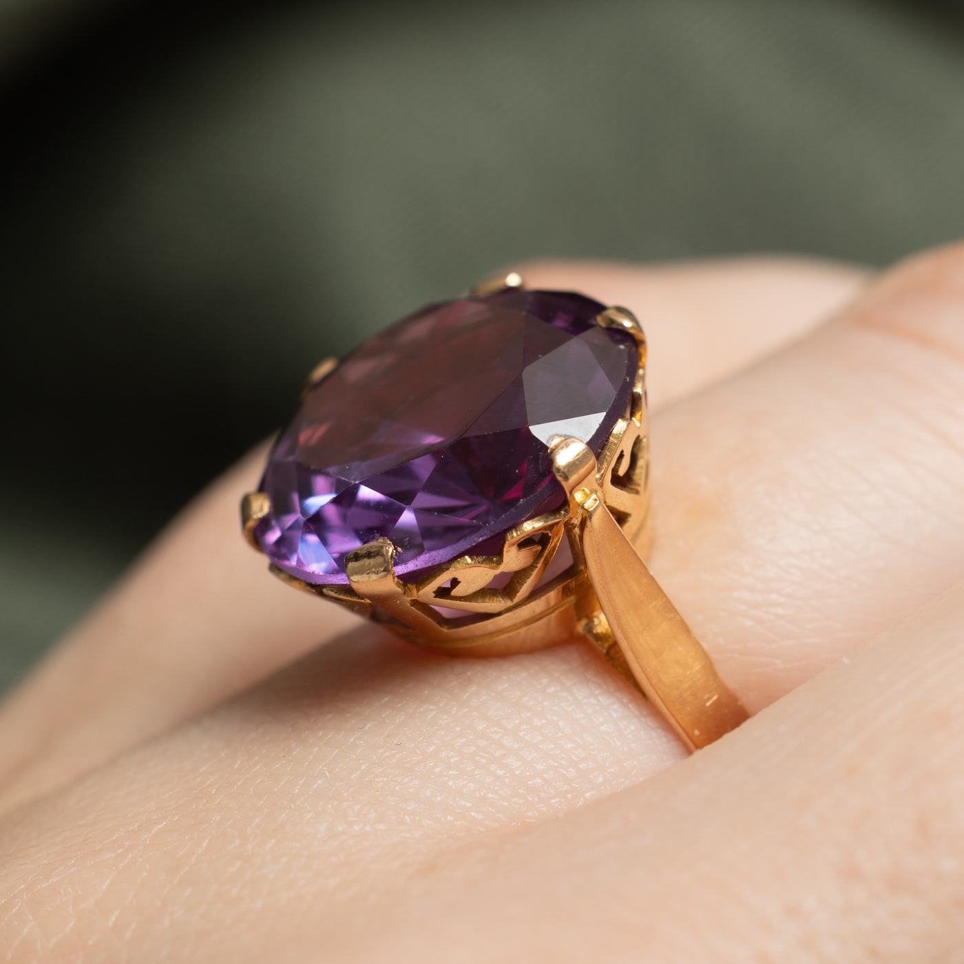 1996 Egypt Synthetic Purple Sapphire Ring | 12.00ct | SZ 5 |