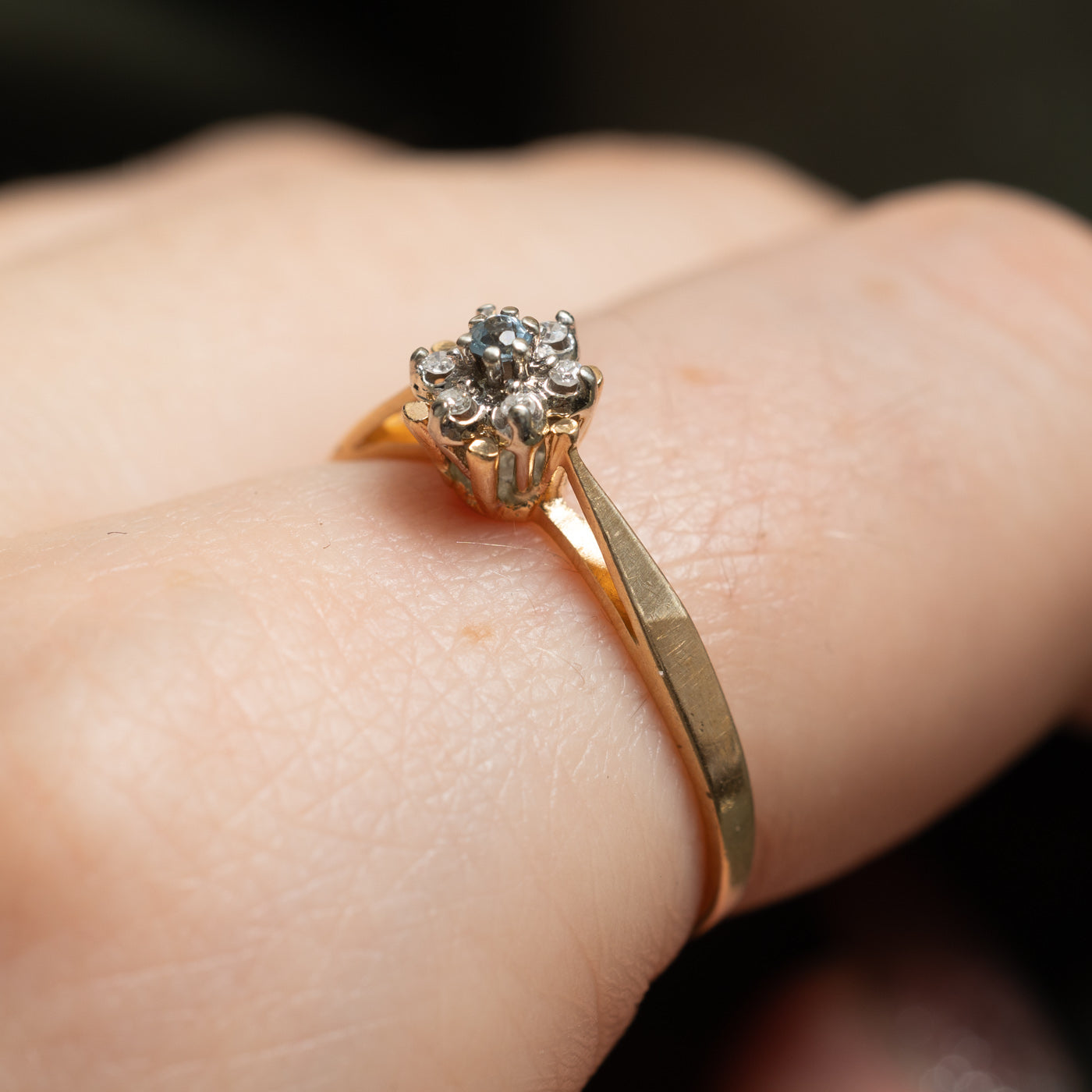 Aquamarine & Diamond Daisy Ring | 0.02ct, 0.02ctw | SZ 8 |