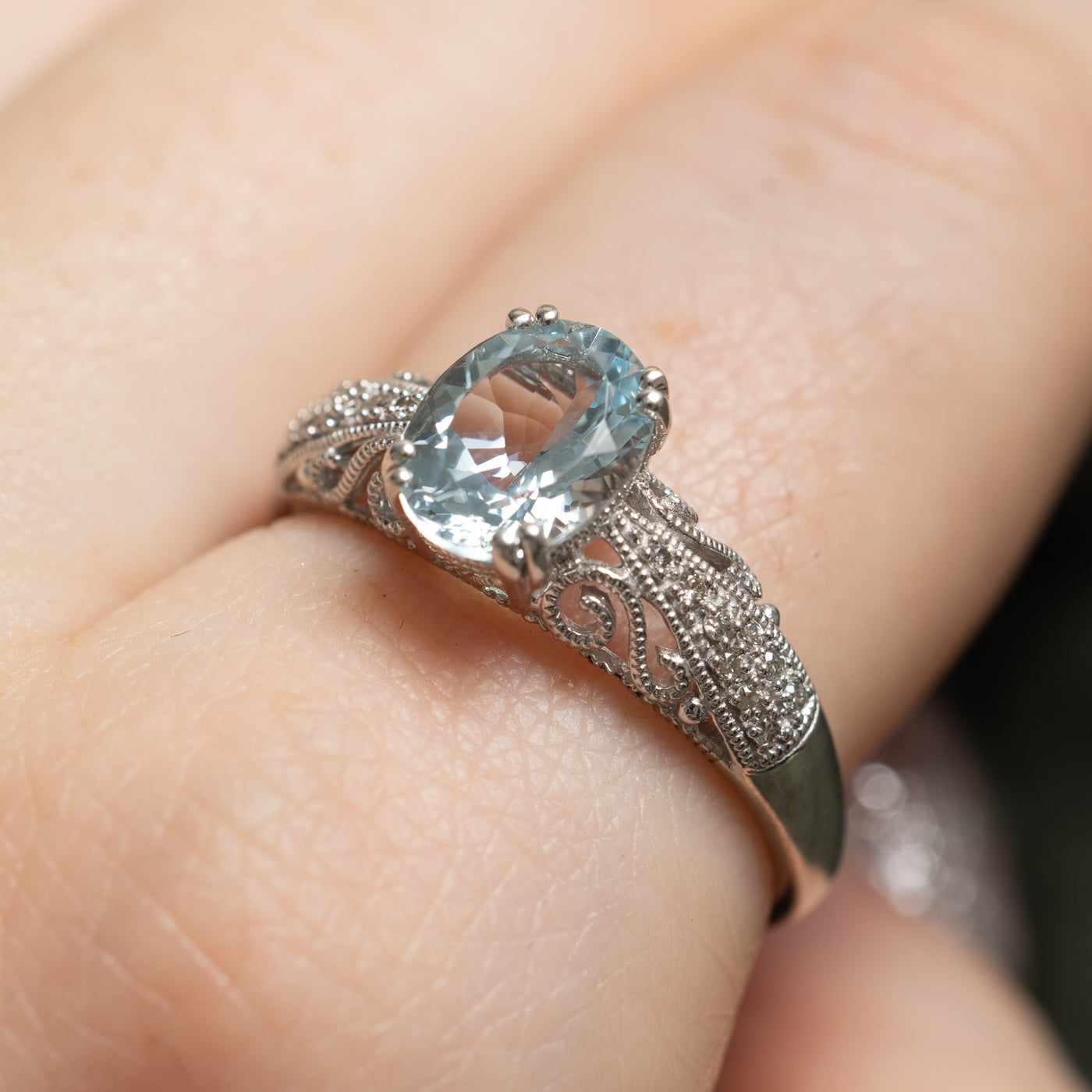 Bague en filigrane conique aigue-marine et diamants | 1,40 ct, 0,02 ct au total | Taille 9,75 | 
