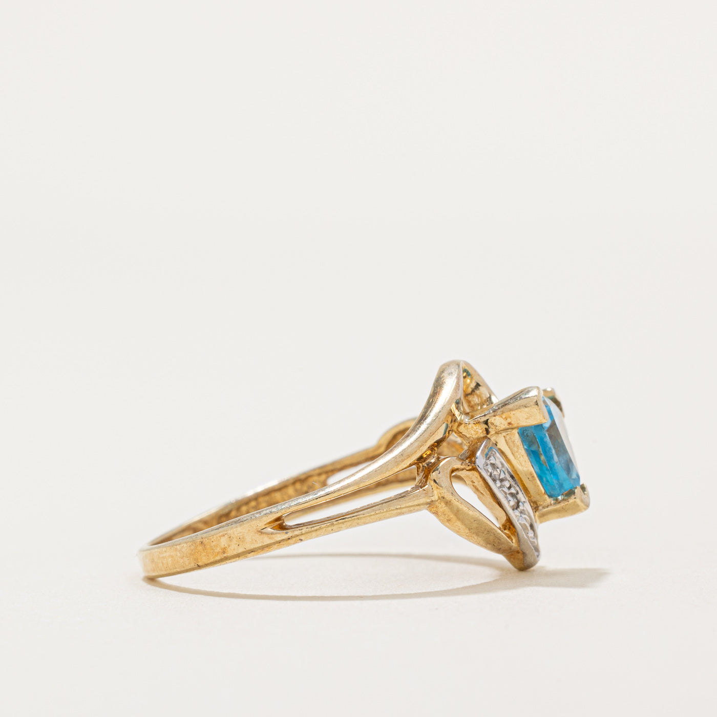 Topaz & Diamond Cocktail Ring | 0.70ctw, 0.01ctw | SZ 7 |