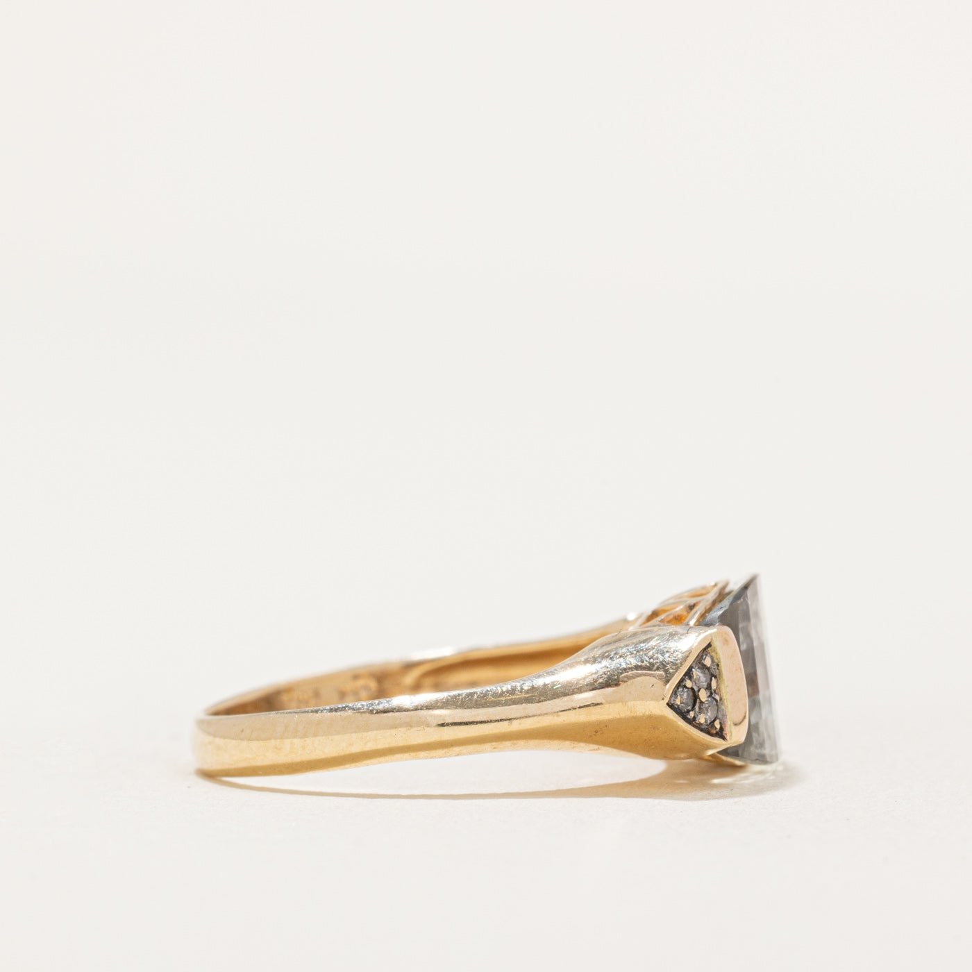 Praisolite & Diamond Ring | 2.40ct, 0.02ctw | SZ 6.5 |