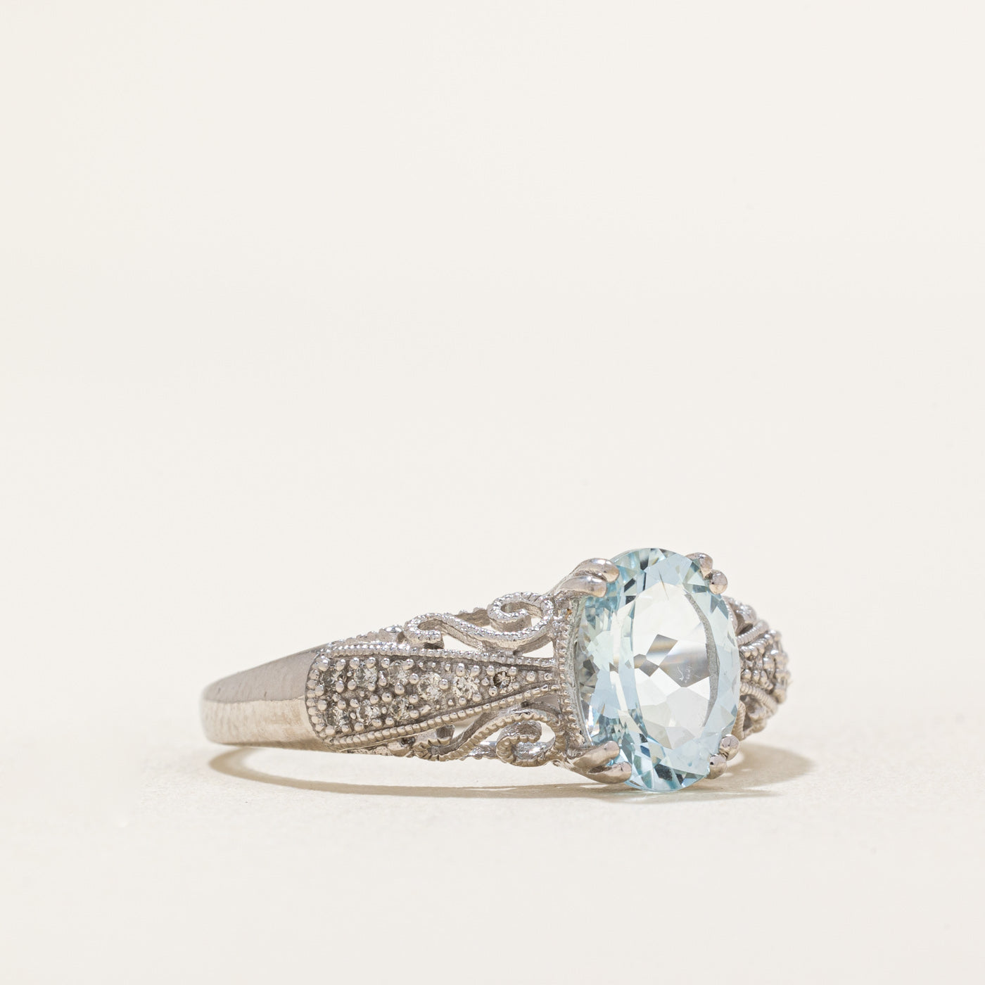 Bague en filigrane conique aigue-marine et diamants | 1,40 ct, 0,02 ct au total | Taille 9,75 | 