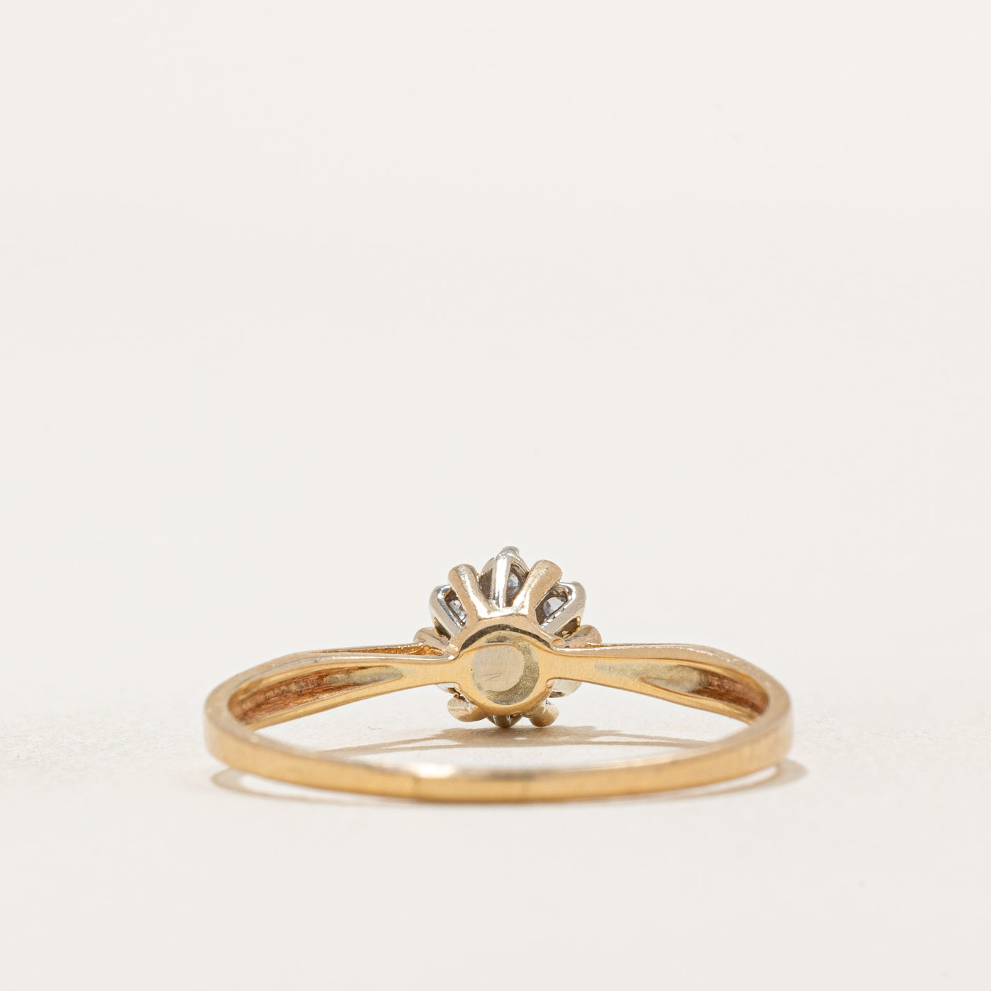 Aquamarine & Diamond Daisy Ring | 0.02ct, 0.02ctw | SZ 8 |