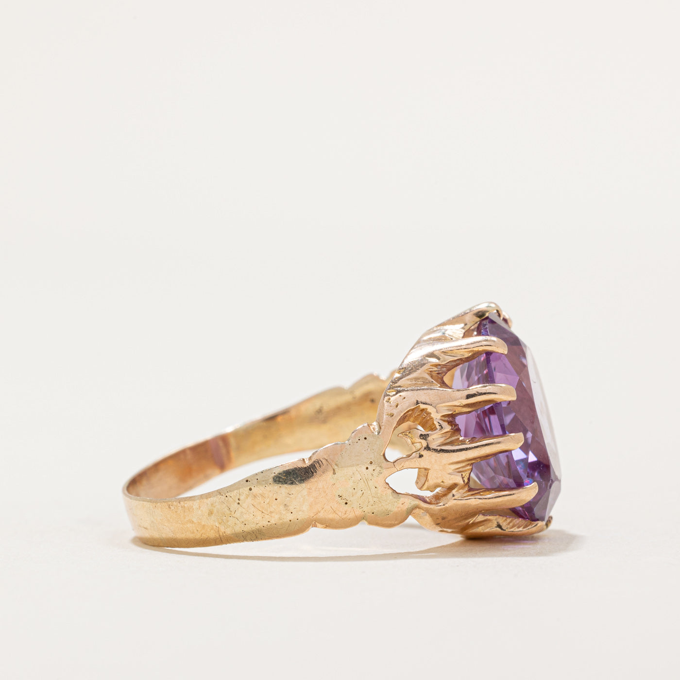 Synthetic Colour Change Purple Sapphire Ring | 8.00ct | SZ 11 |