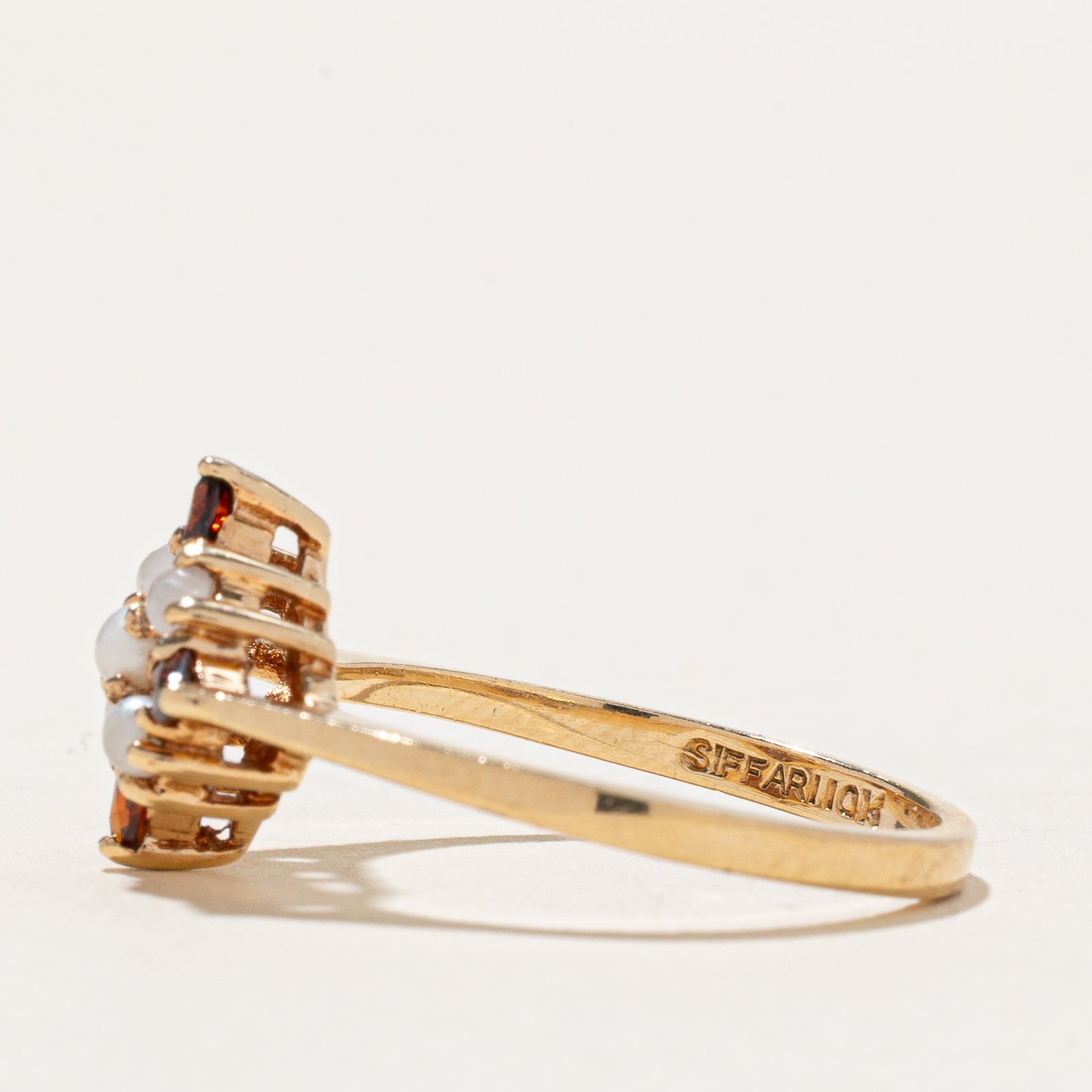 Bague en grappe de grenats et perles | 0,20 ct | Taille 6,75