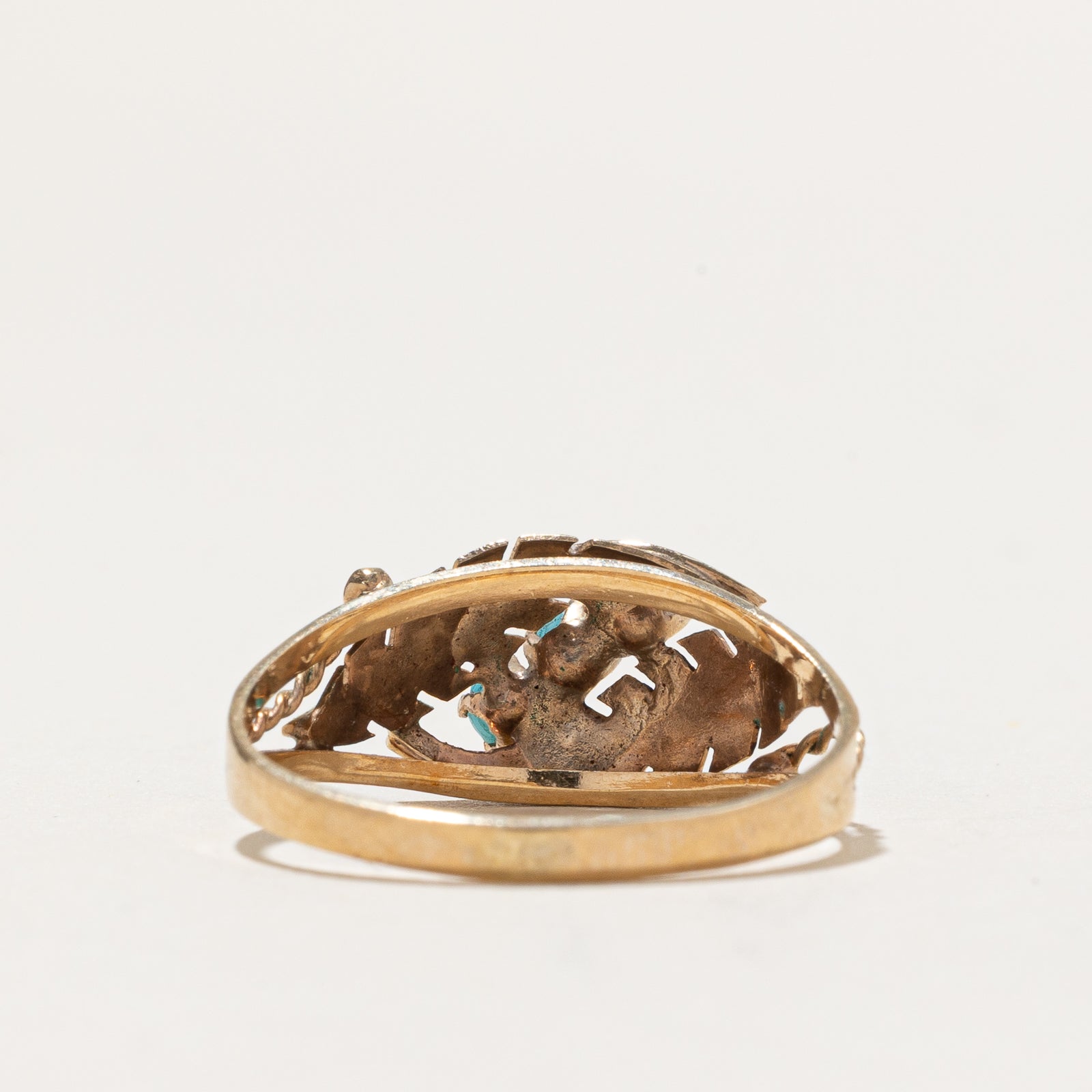 Bague vintage en turquoise à motif feuille diagonale (0,18 ct) | Taille 7,75