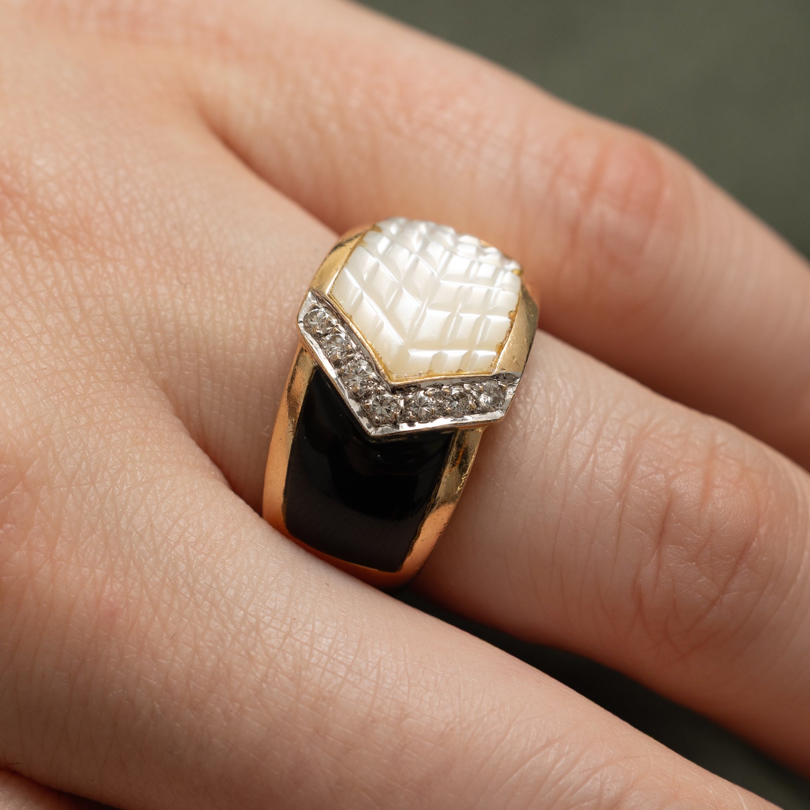 Mother of Pearl, Onyx & Diamond Ring | 6.50ctw , 0.15ctw | SZ 6.75