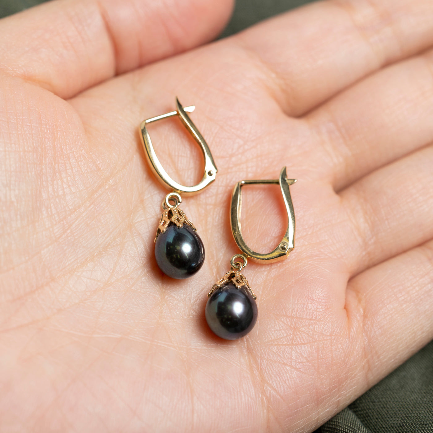 14K Black Pearl Drop Earrings