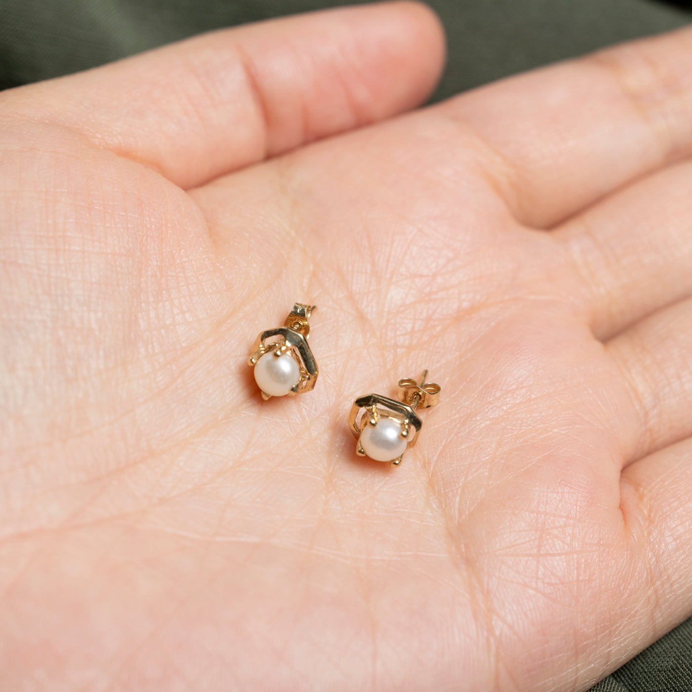 Boucles d'oreilles solitaires géométriques en or 14 carats