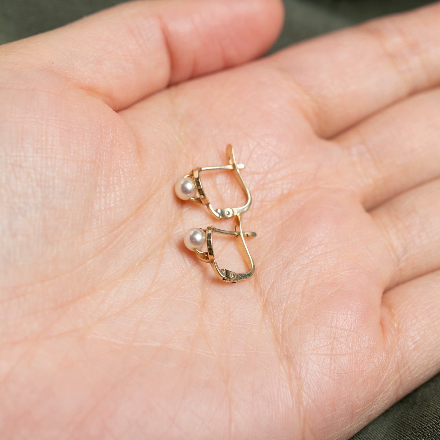 Boucles d'oreilles créoles en perles 10K