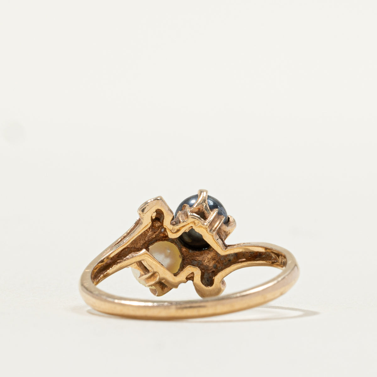 10k Toi et Moi Black & White Pearl Bypass Ring | SZ 6.25