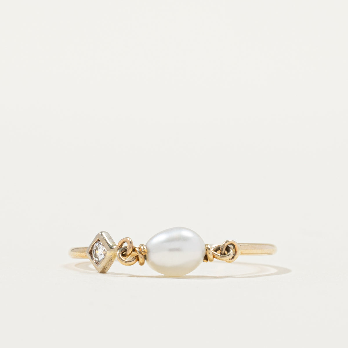 10k Pearl & Diamond Chain Linked Ring | 0.03ct | SZ 5.25