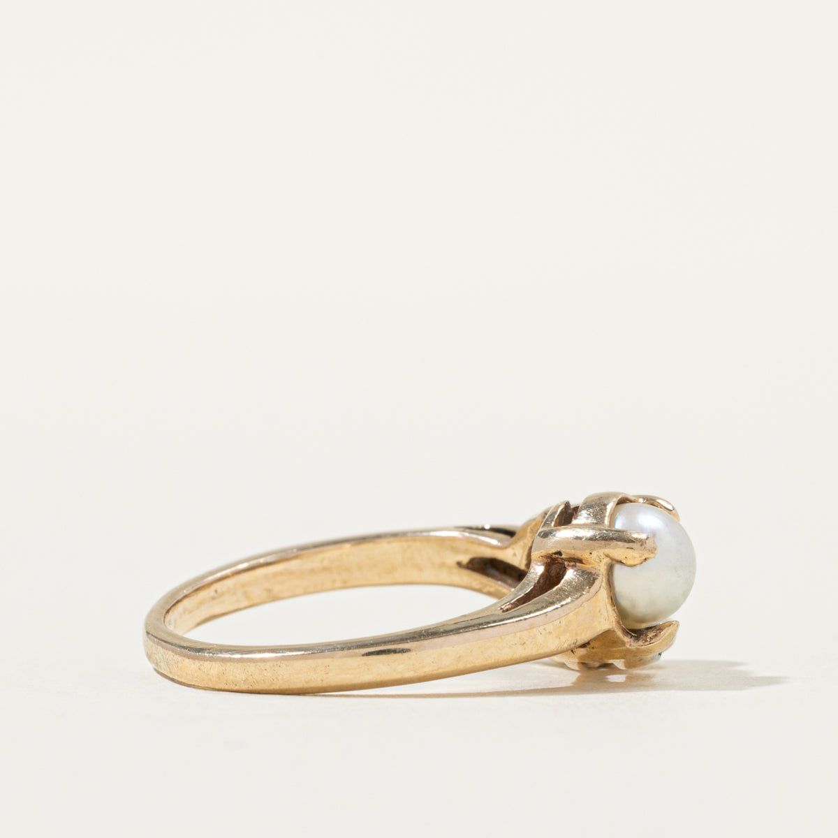 10k Toi et Moi Pearl Textured Bypass Ring | SZ 5.75