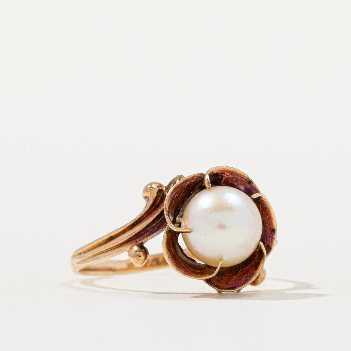 14k Solitaire Pearl Grooved Floral Bypass Ring | SZ 6.5