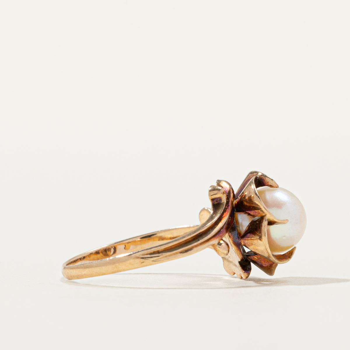 14k Solitaire Pearl Grooved Floral Bypass Ring | SZ 6.5