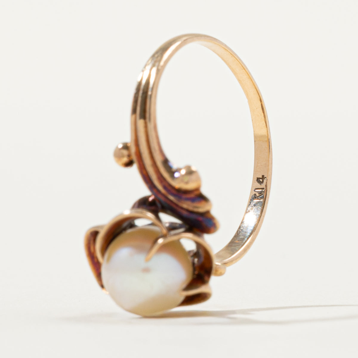 14k Solitaire Pearl Grooved Floral Bypass Ring | SZ 6.5