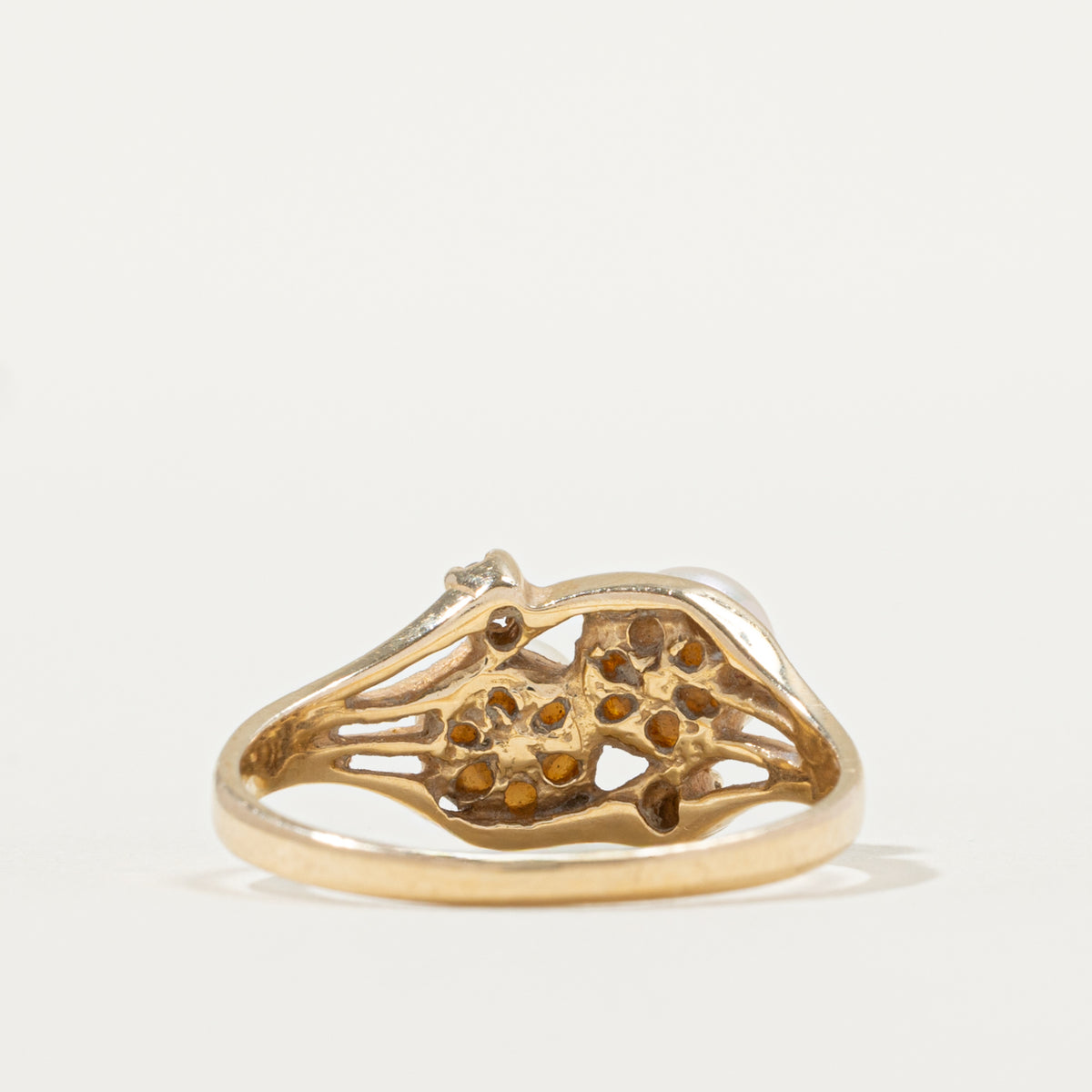 14k Toi et Moi Pearl & Diamond Accented Openwork Bypass Ring | 0.02ctw | SZ 7.25