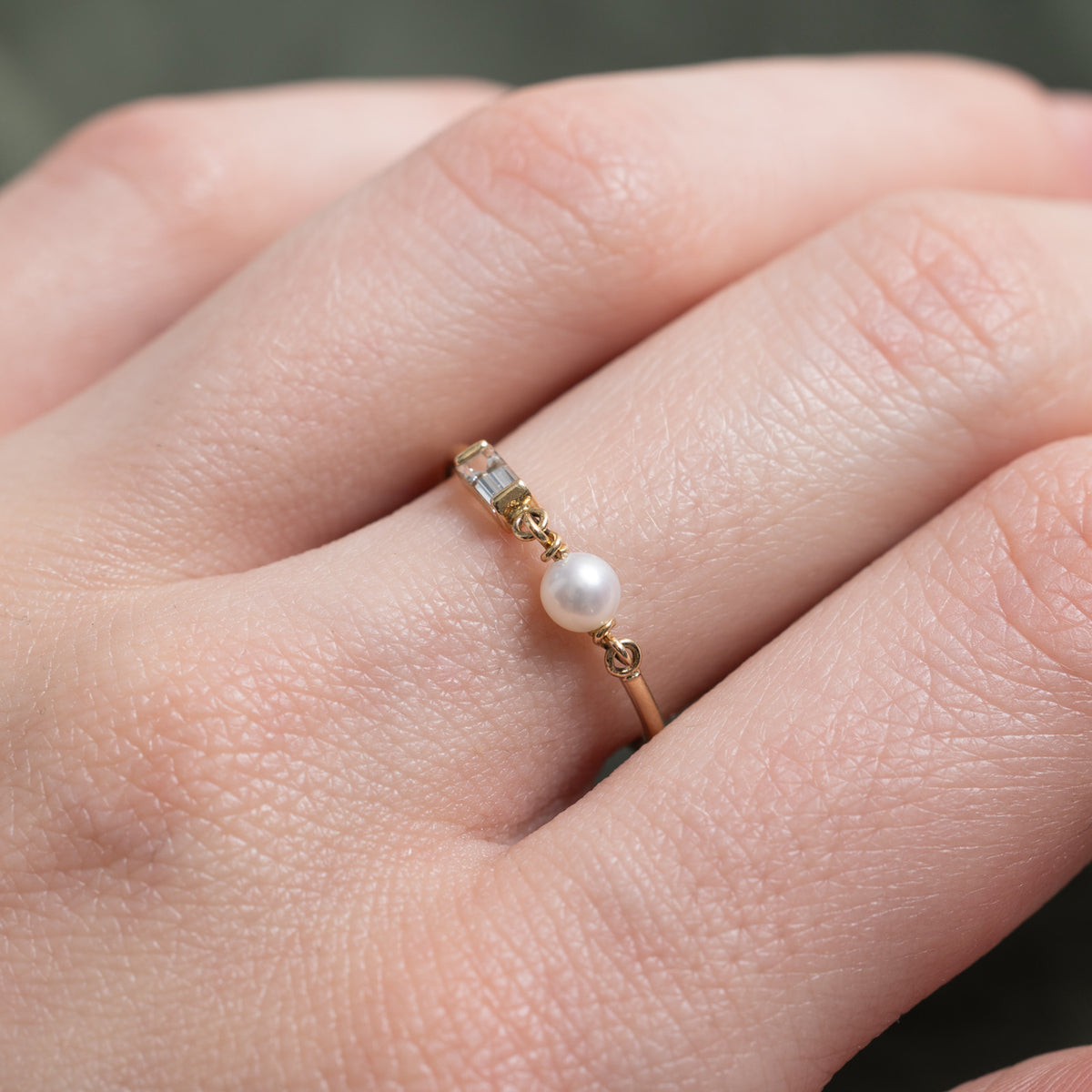 14k Two Stone Diamond & Pearl Chain Linked Ring | 0.05ctw | SZ 5.5
