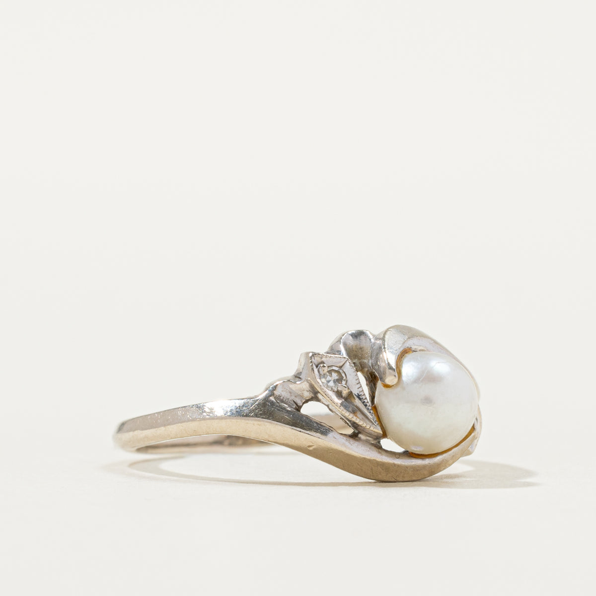 14k Pearl & Diamond Accented Milgrain Bypass Ring | 0.02ctw | SZ 7