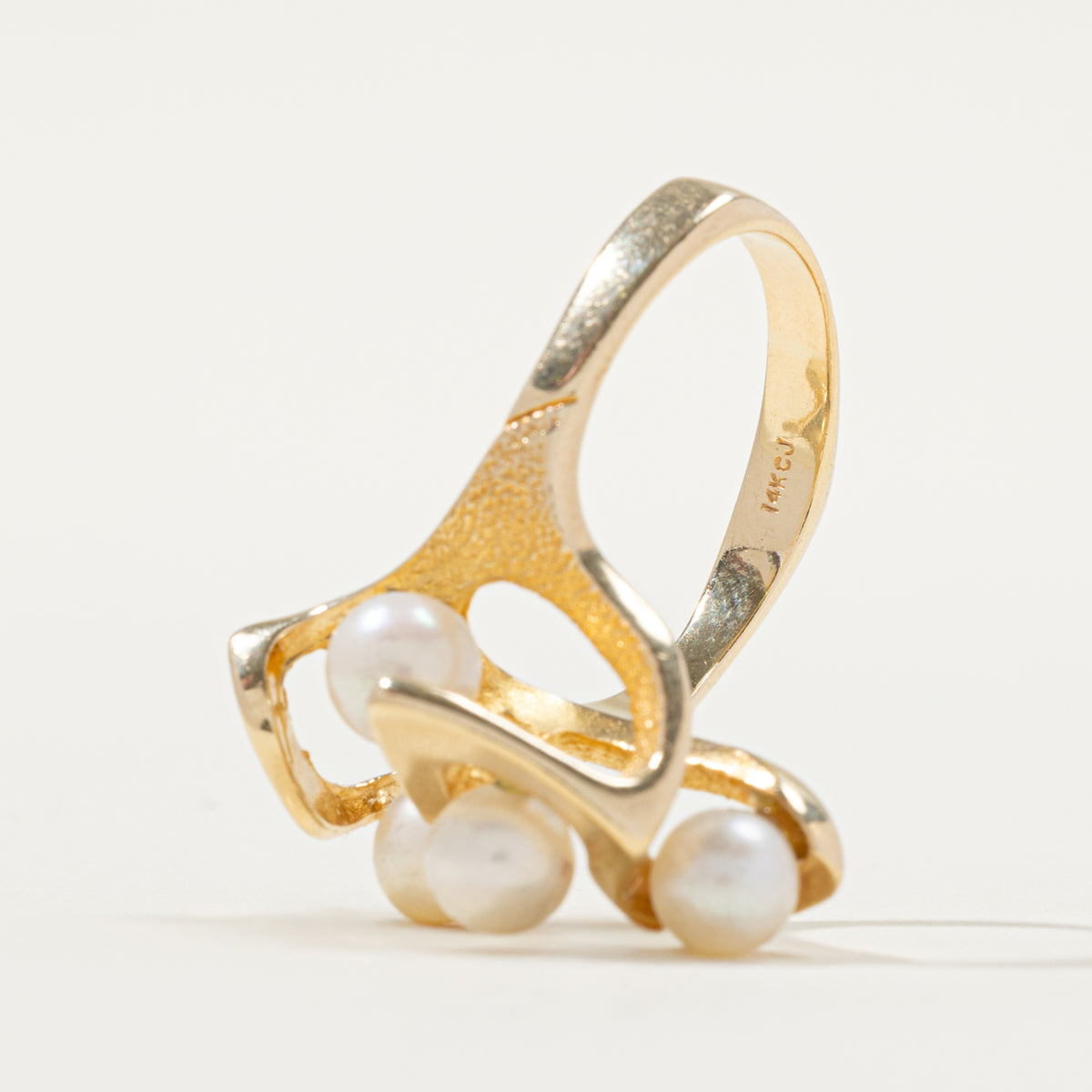 14k Pearl & Diamond Textured Abstract Cocktail Ring | 0.04ctw | SZ 8.75