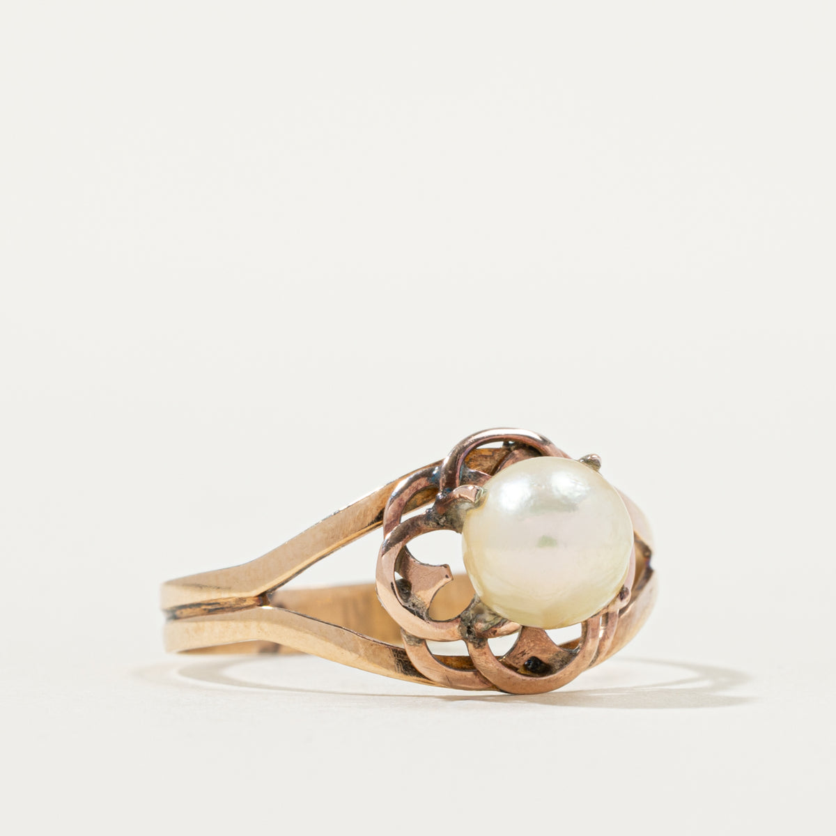 18k Solitaire Pearl Openwork Floral Ring | SZ 10.25