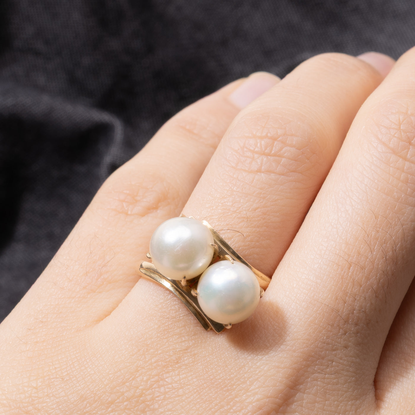 14k Two Stone Pearl Grooved Bypass Ring | SZ 8