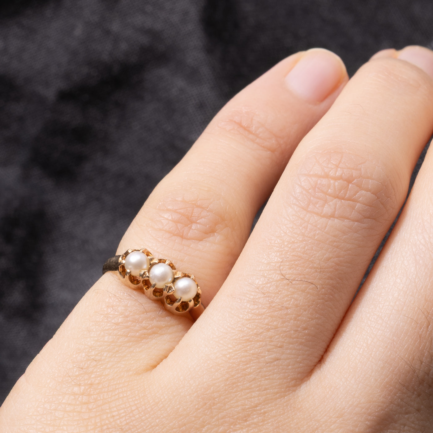 14k Belcher Set Three Stone Pearl Ring | SZ 2.5