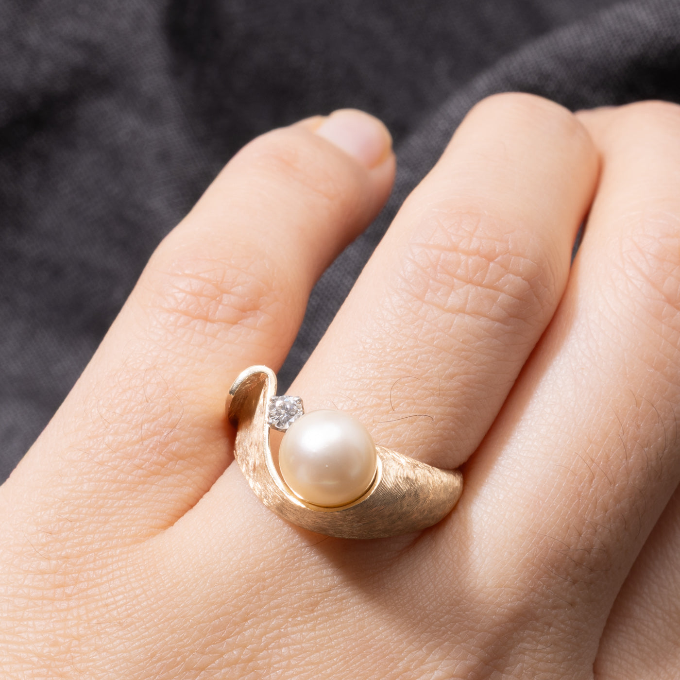 14k Pearl & Diamond Textured Abstract Ring | SZ 8.5