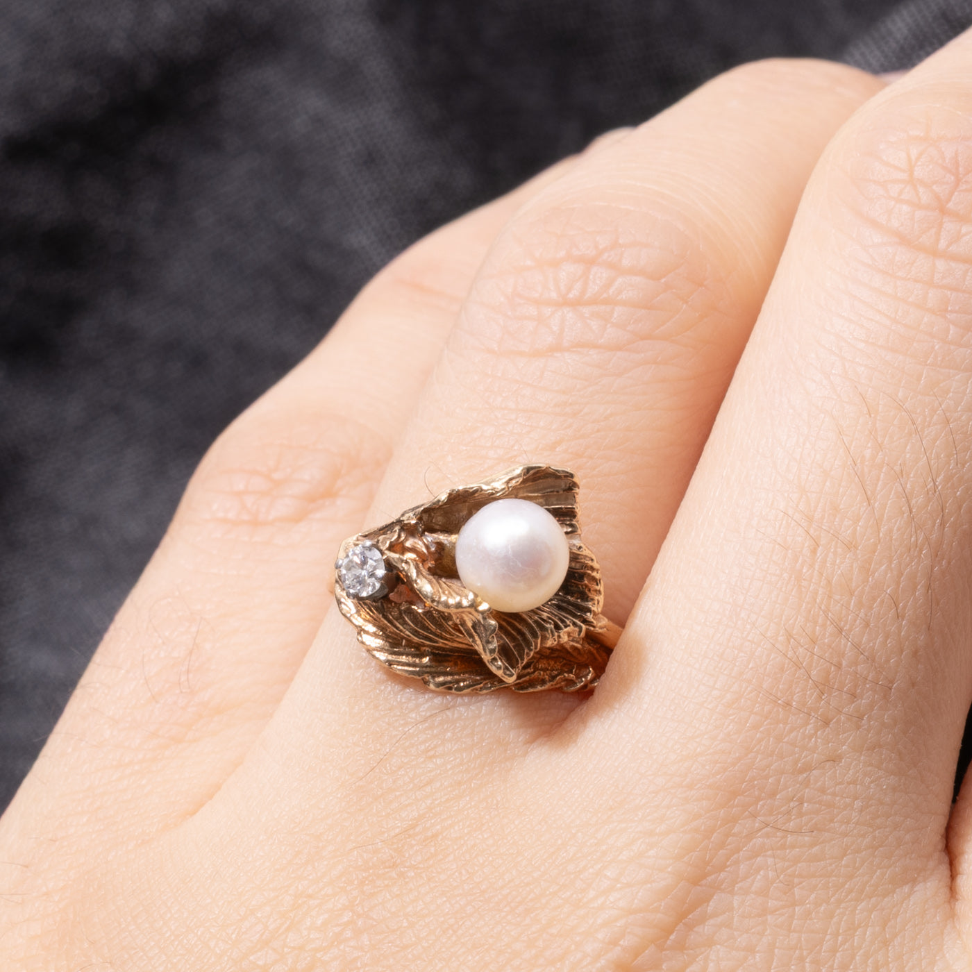10k Pearl & Diamond Textured Floral Ring | SZ 5.75